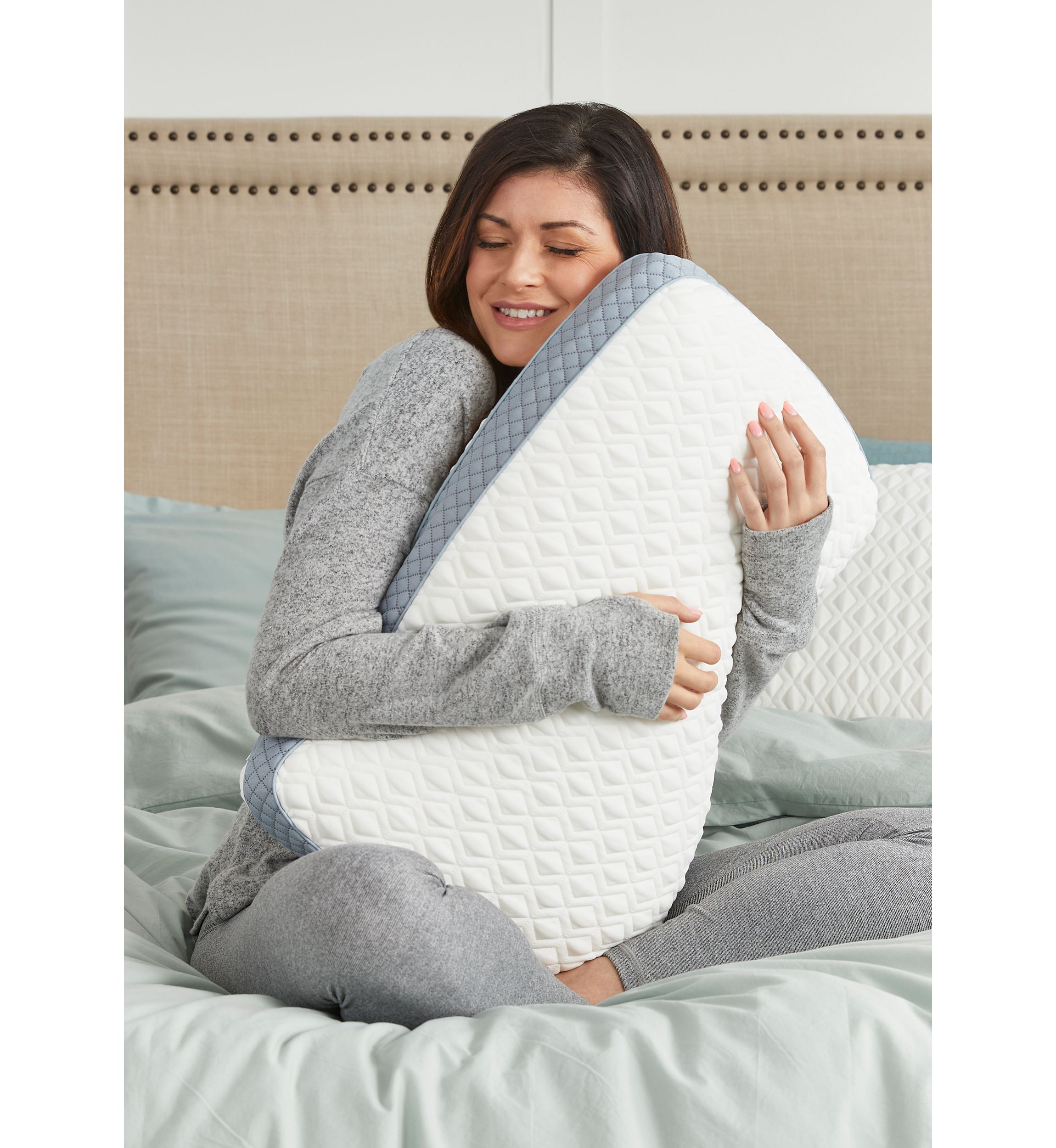 Gusset Memory Foam Bed Pillow