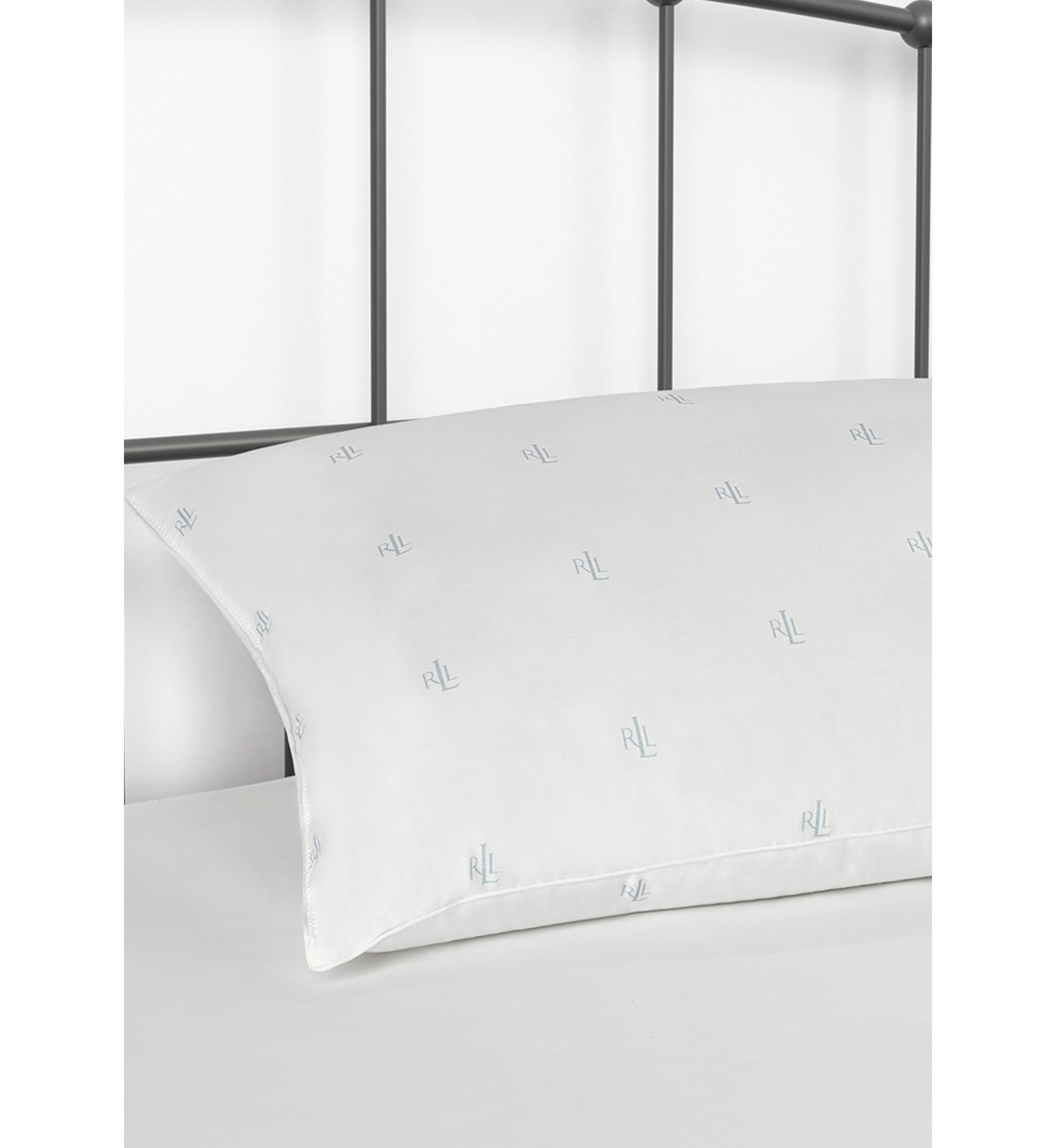 Logo Extra Firm 24 Ounce Jumbo Pillow