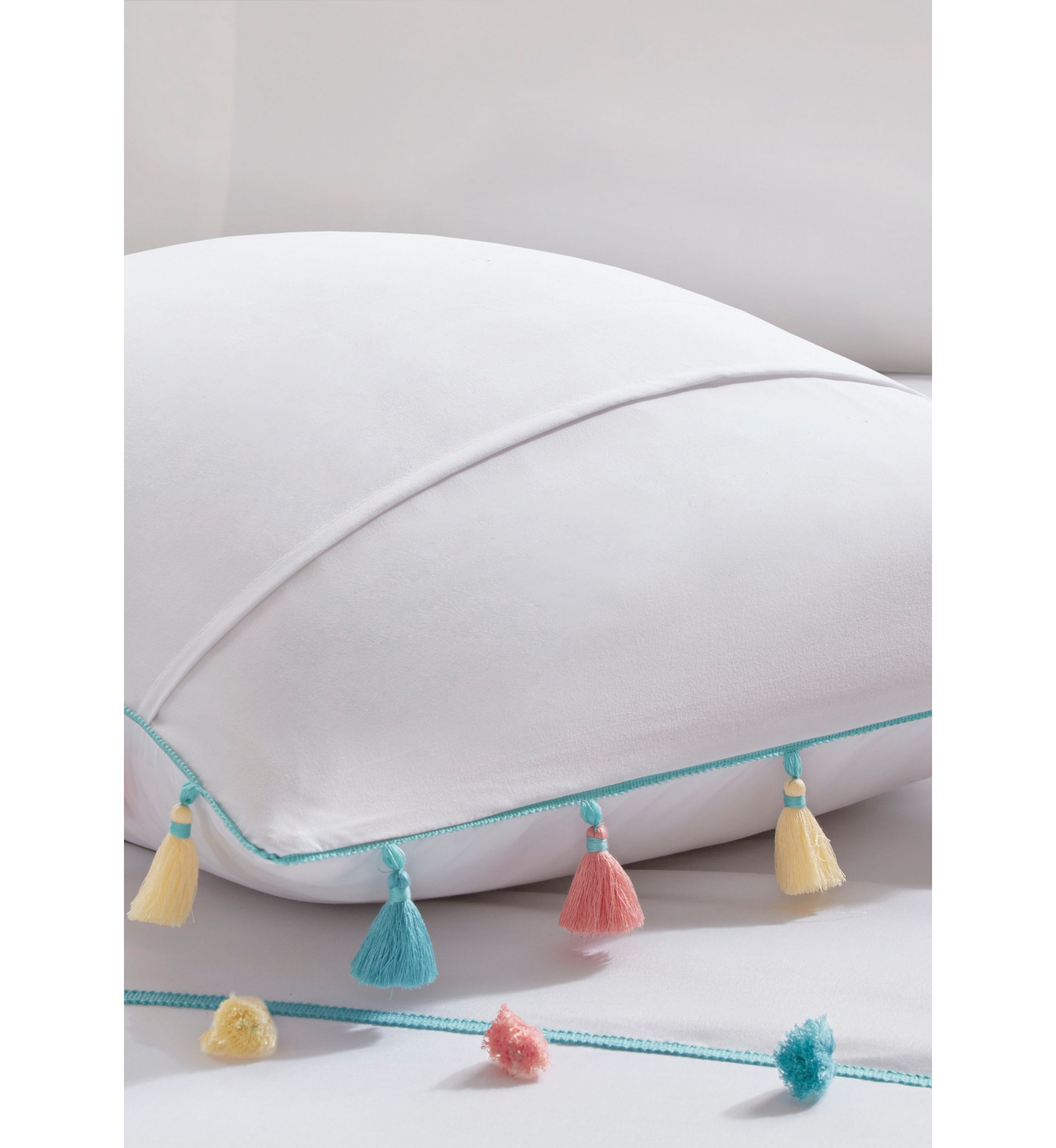 Tessa Tassel Comforter Set