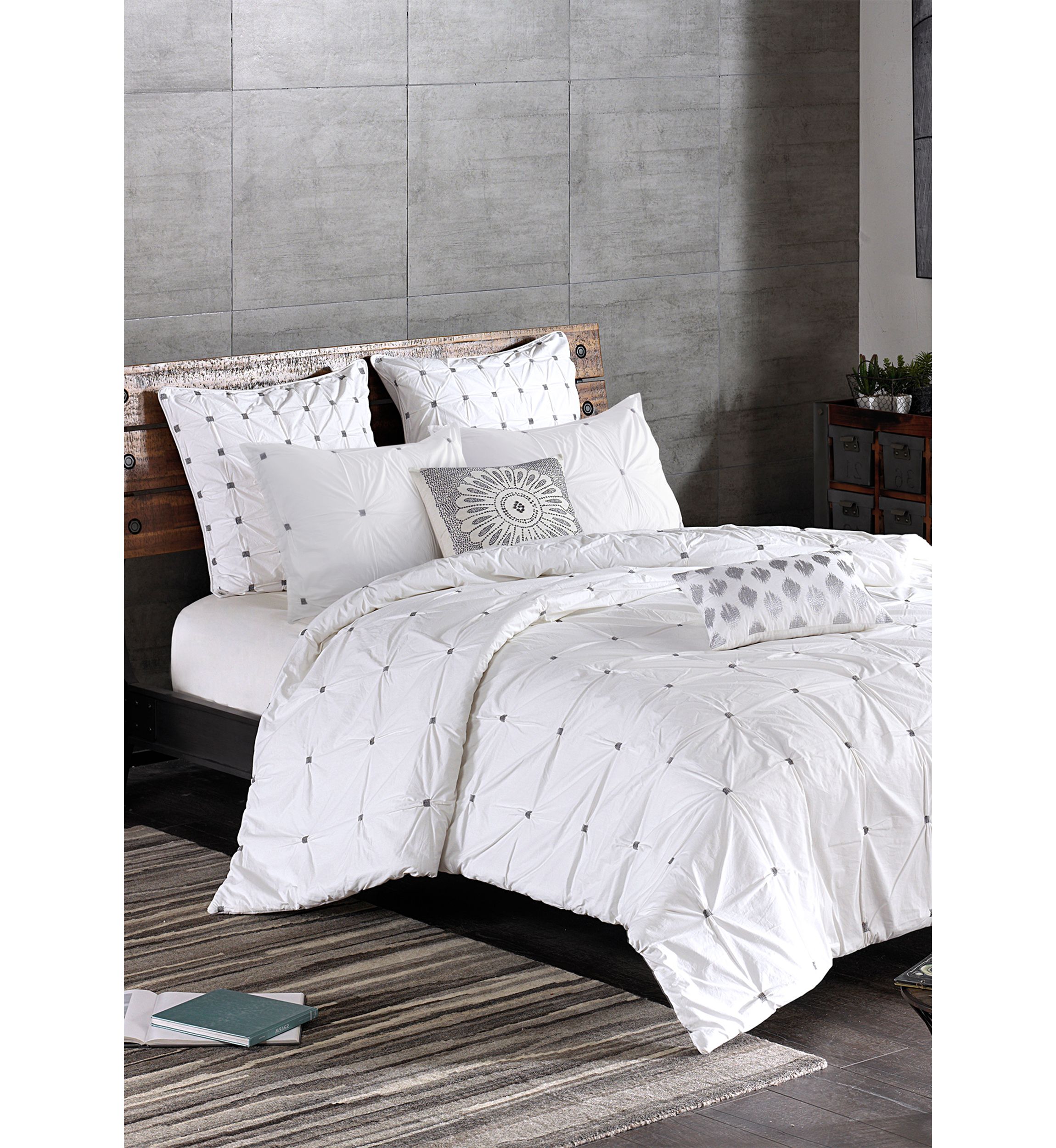 Masie 3-Piece Comforter Set Full/Queen