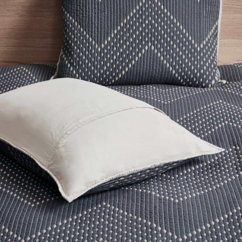 Pomona Cotton Embroidered 3 Piece Quilt Set