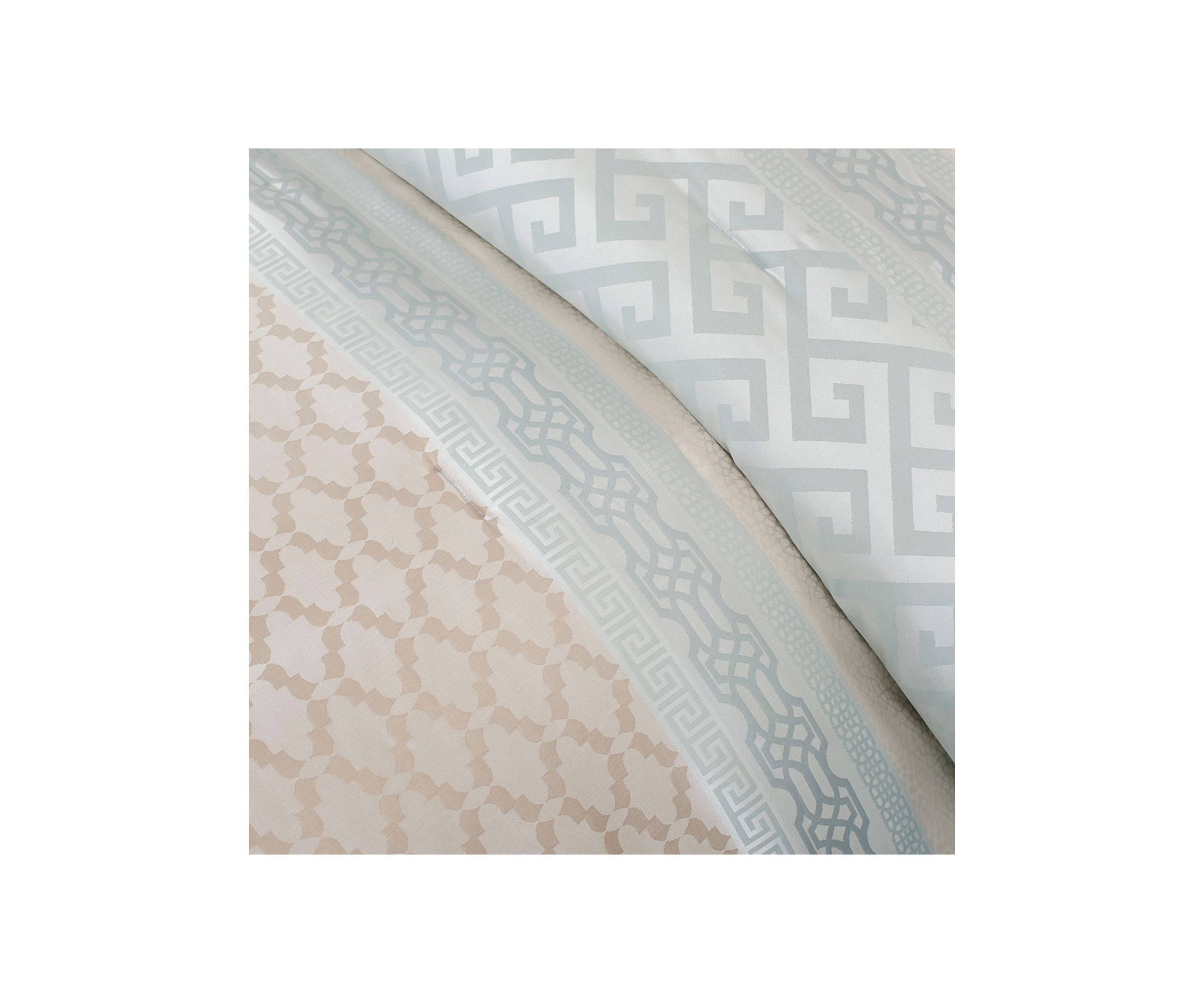 Bennett 7-Piece Comforter Set- Aqua