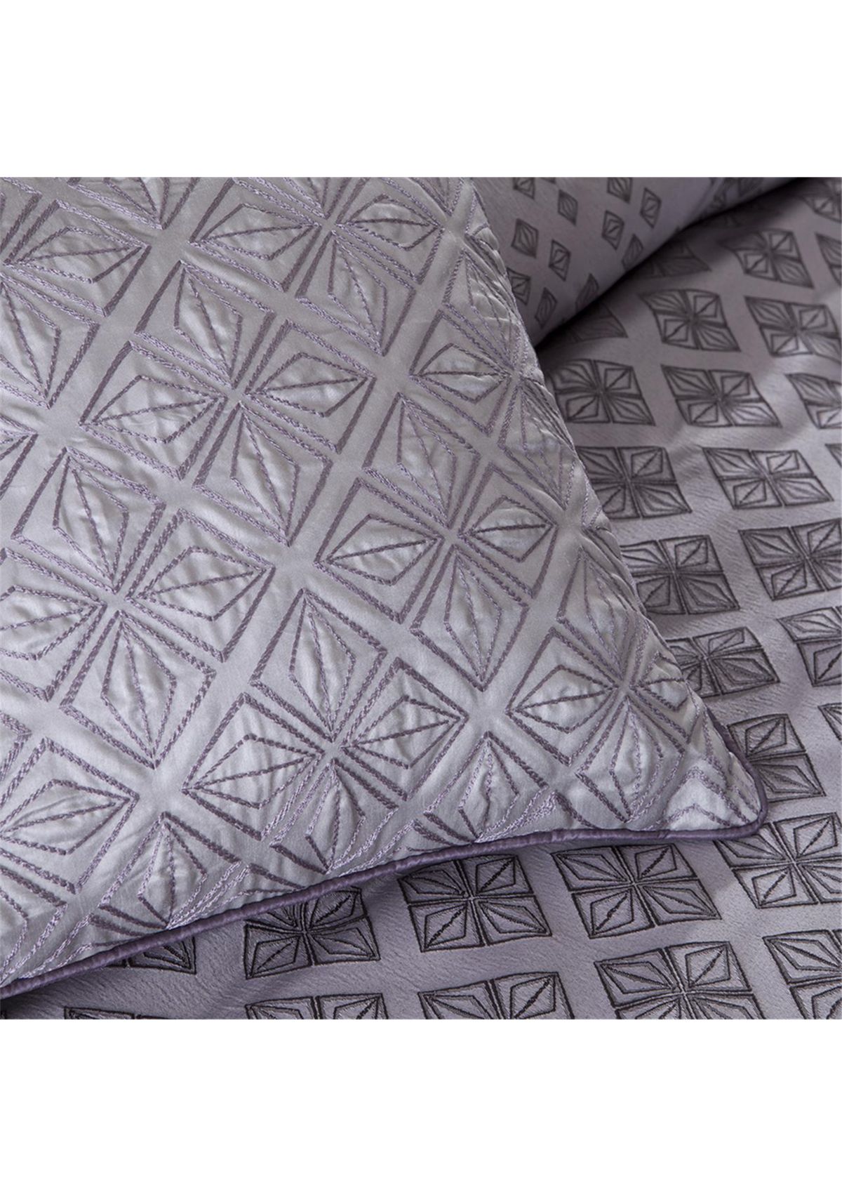 Biloxi 7-Piece Comforter Set- Purple