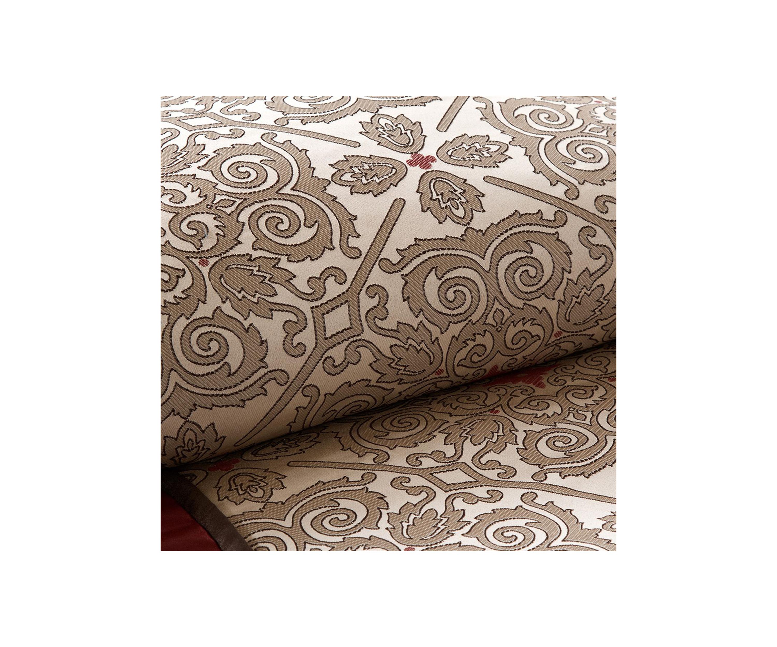 Donovan	Jacquard Comforter Set Red