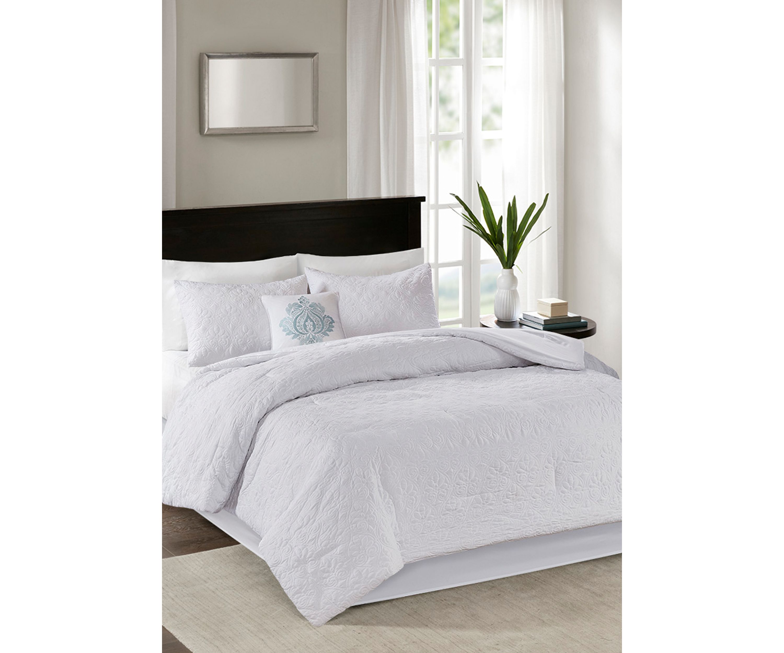 Quebec 5-Piece Comforter Set- White
