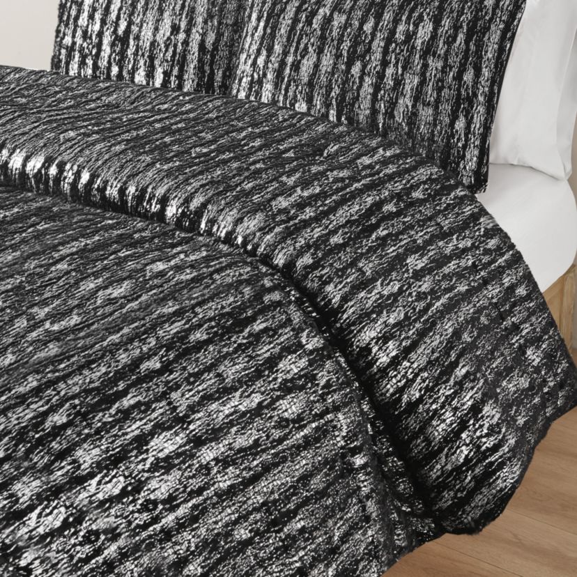 Naomi Metallic Print Faux Fur Comforter Set