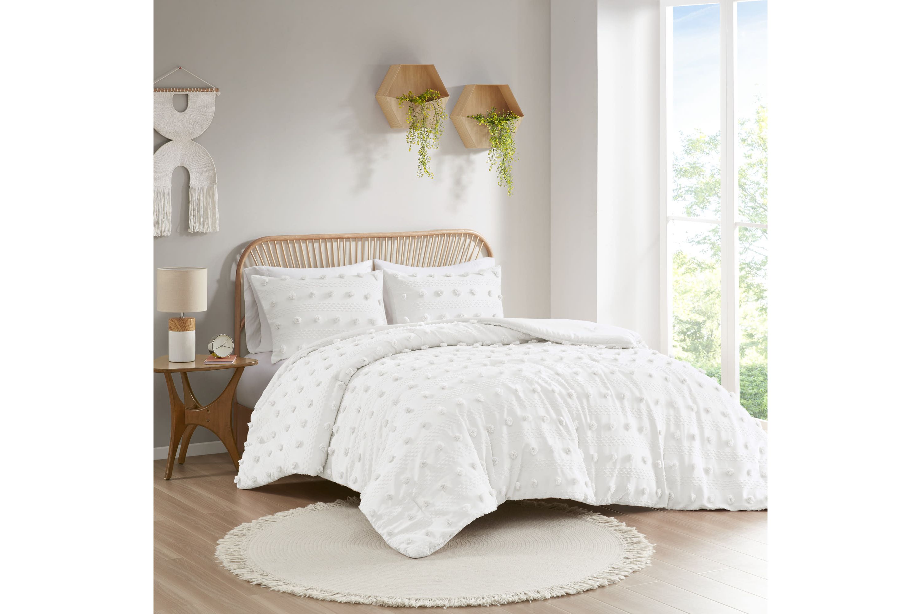 Lucy Clip Jacquard Comforter Set