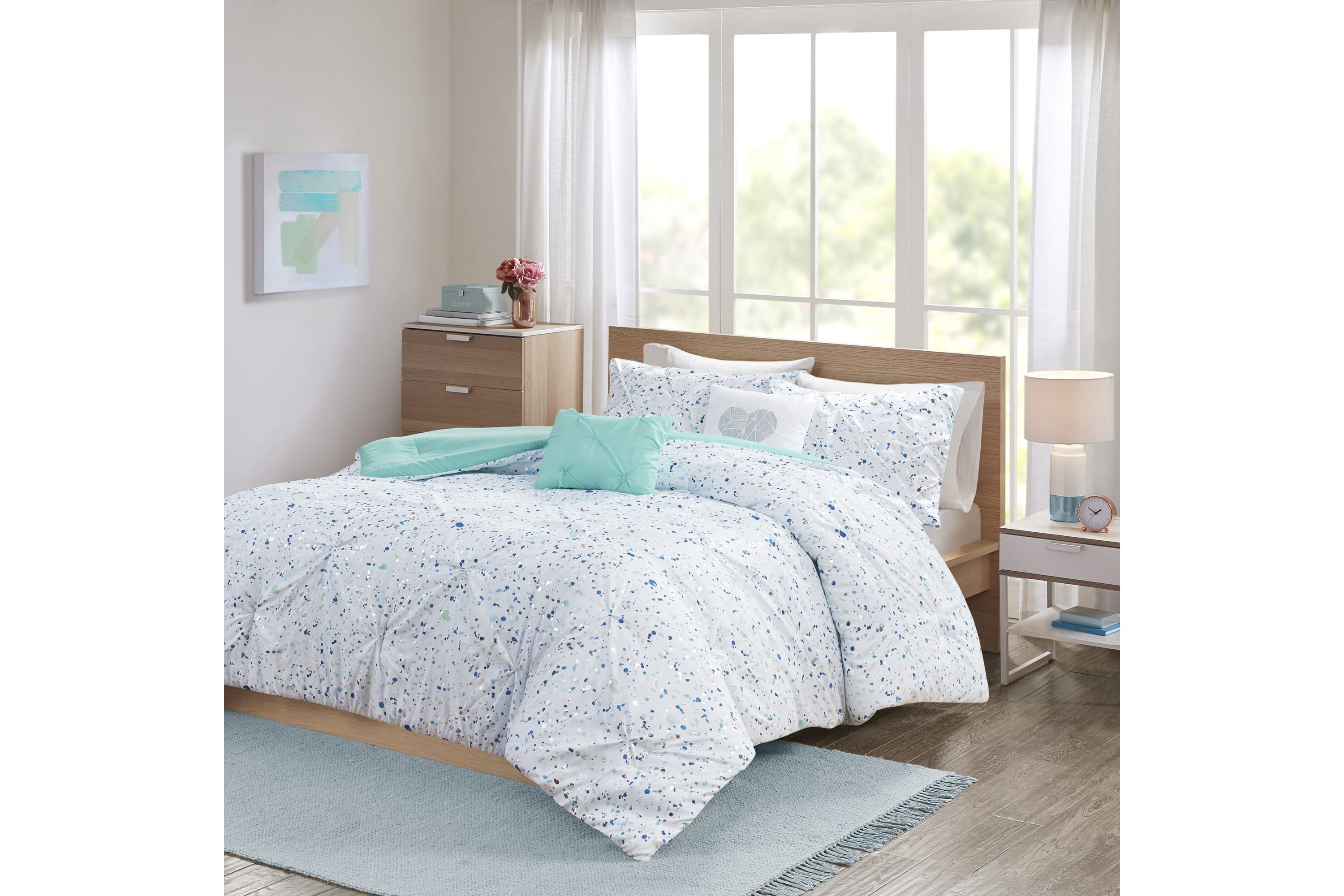 Abby Metallic Printed and Pintucked Comforter Set