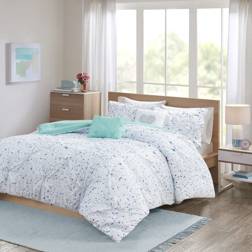 Abby Metallic Printed and Pintucked Comforter Set