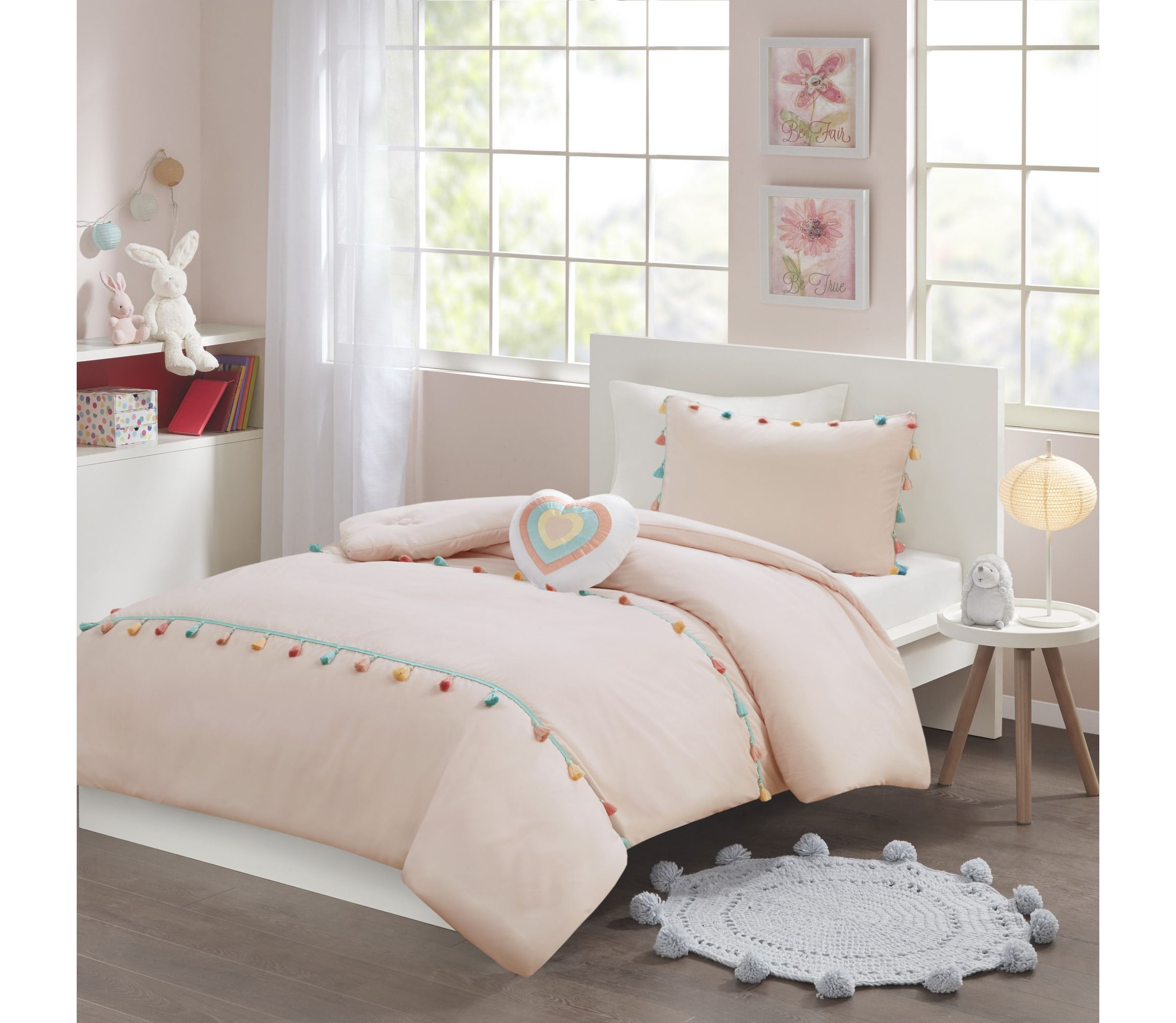 Tassel Comforter Set with Heart Shaped Throw Pillow