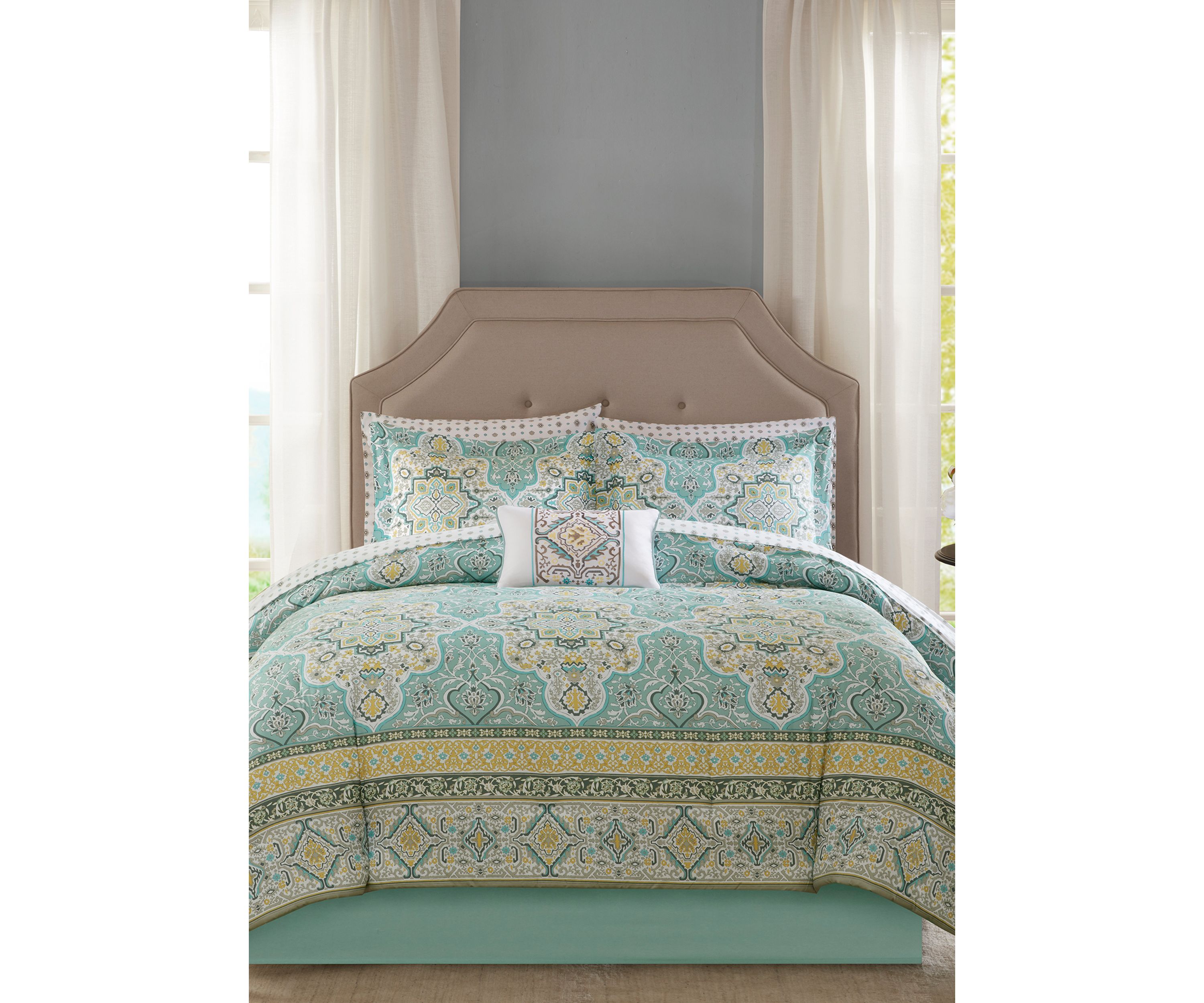 Madison Park Essentials Cara Complete Comforter Set 