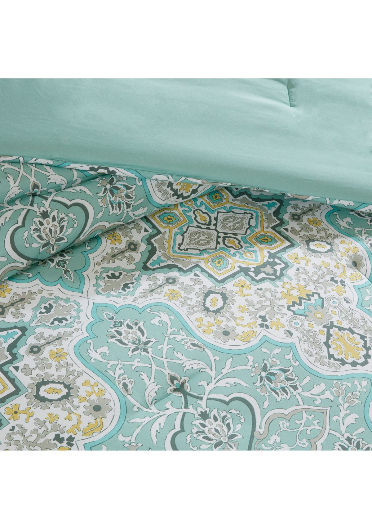 Madison Park Essentials Cara Complete Comforter Set 