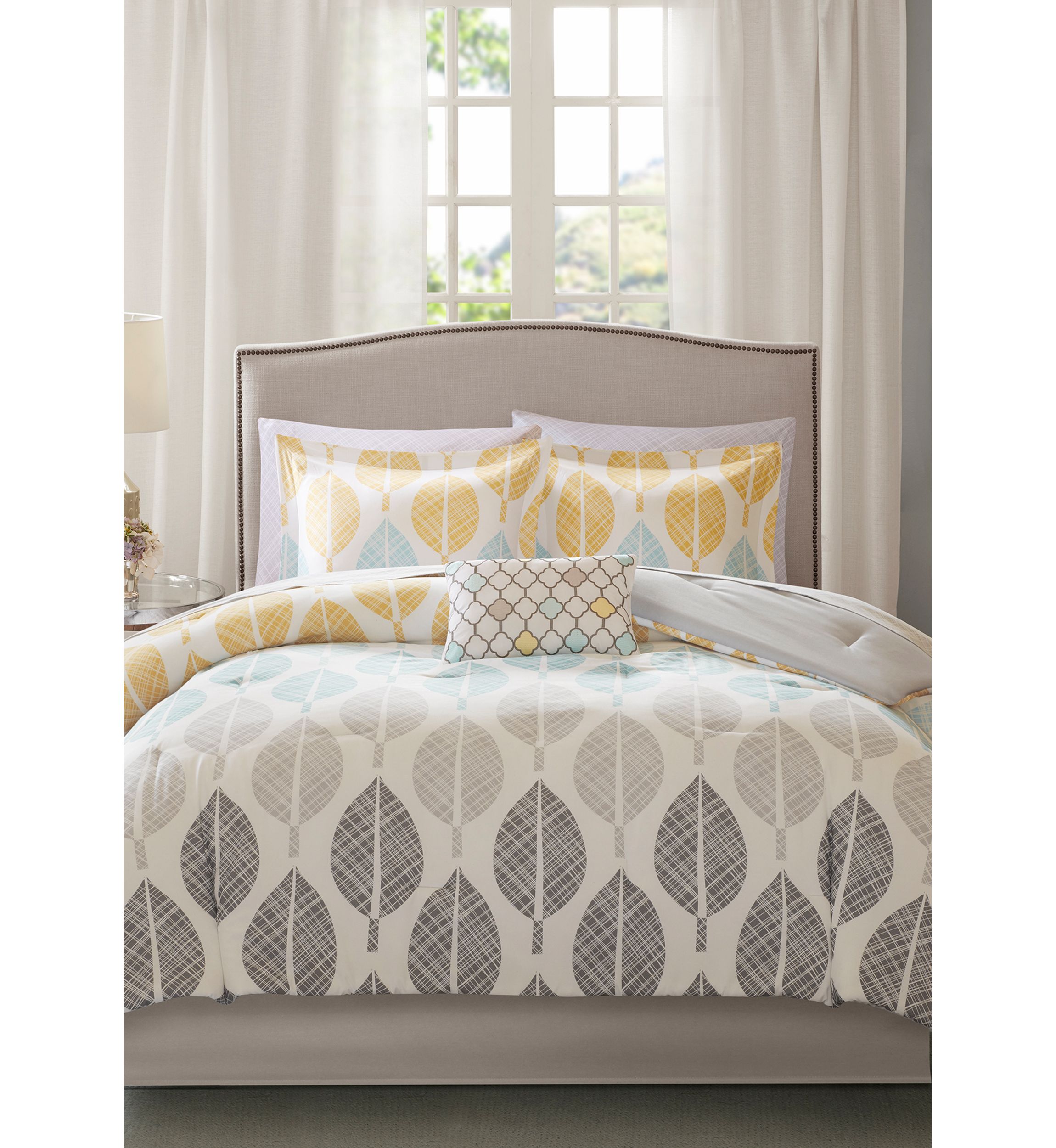 Madison Park Essentials Central Park Complete Comforter Set