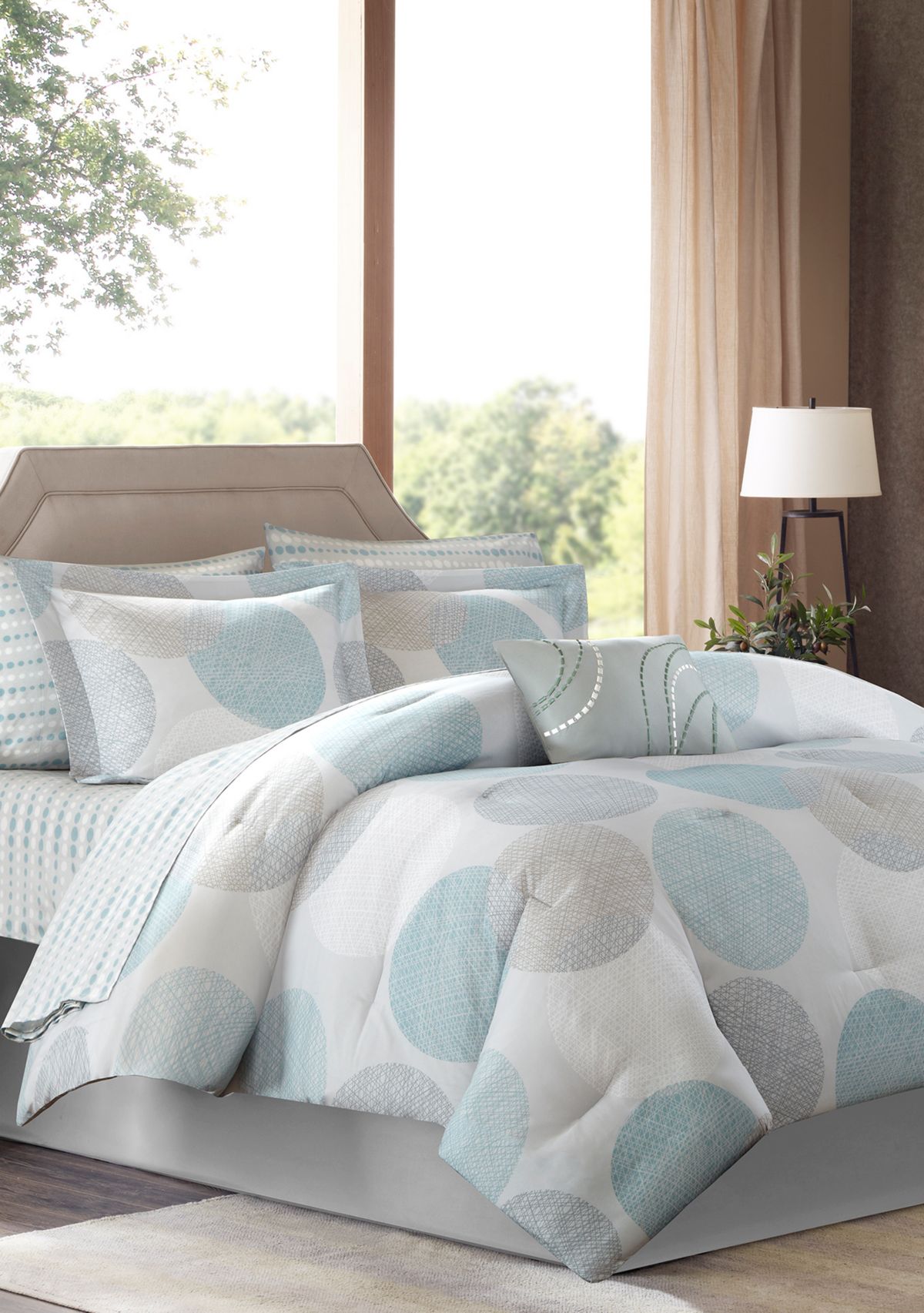 Madison Park Essentials Knowles Complete Comforter Set 