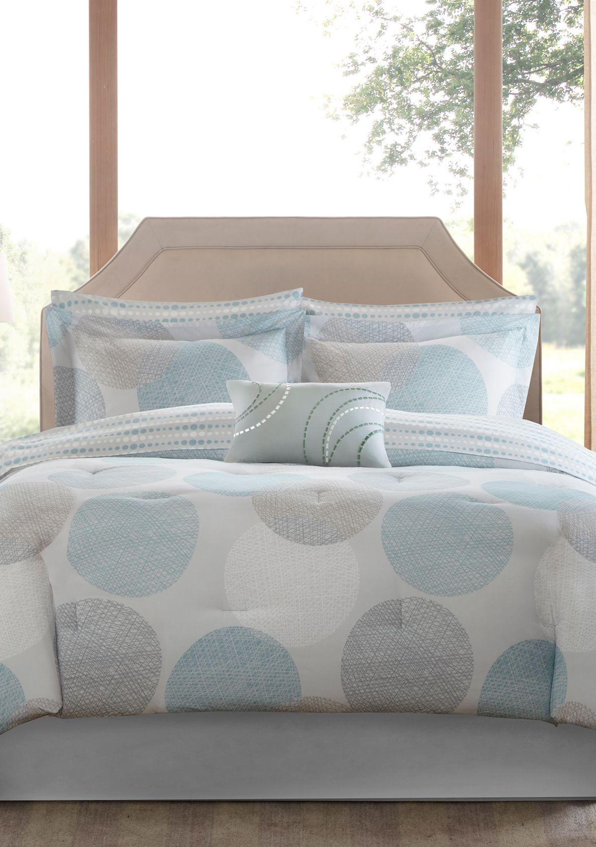 Madison Park Essentials Knowles Complete Comforter Set 