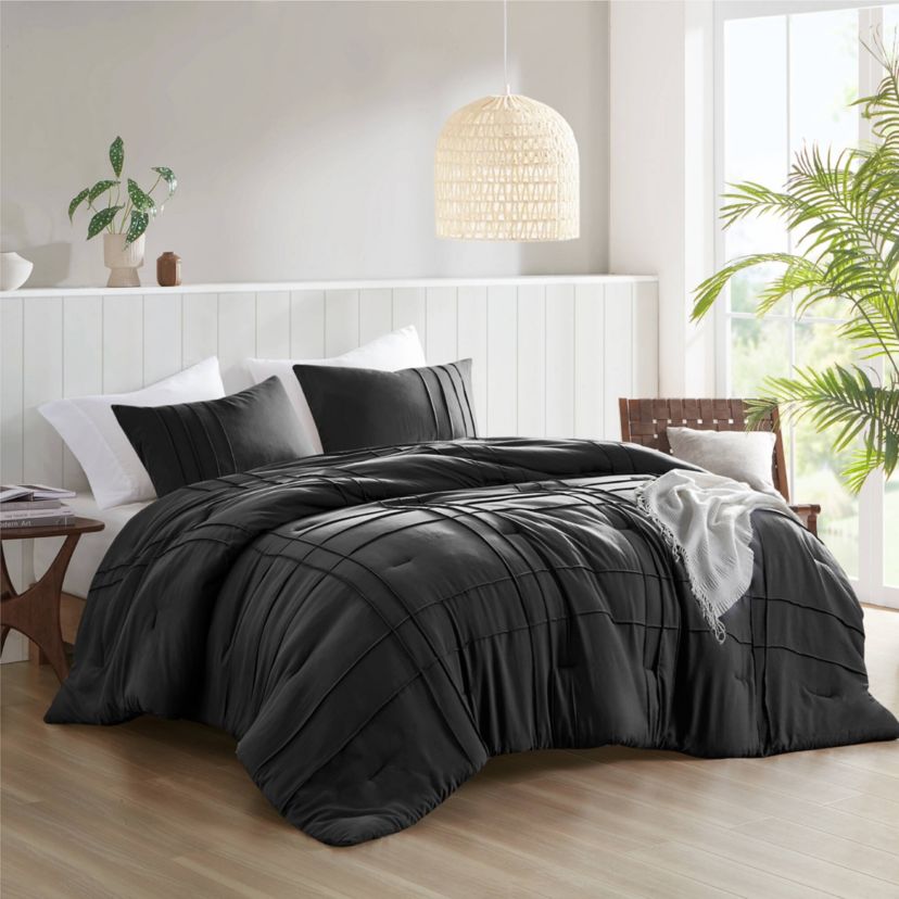 Porter Soft Washed Pleated Comforter Set