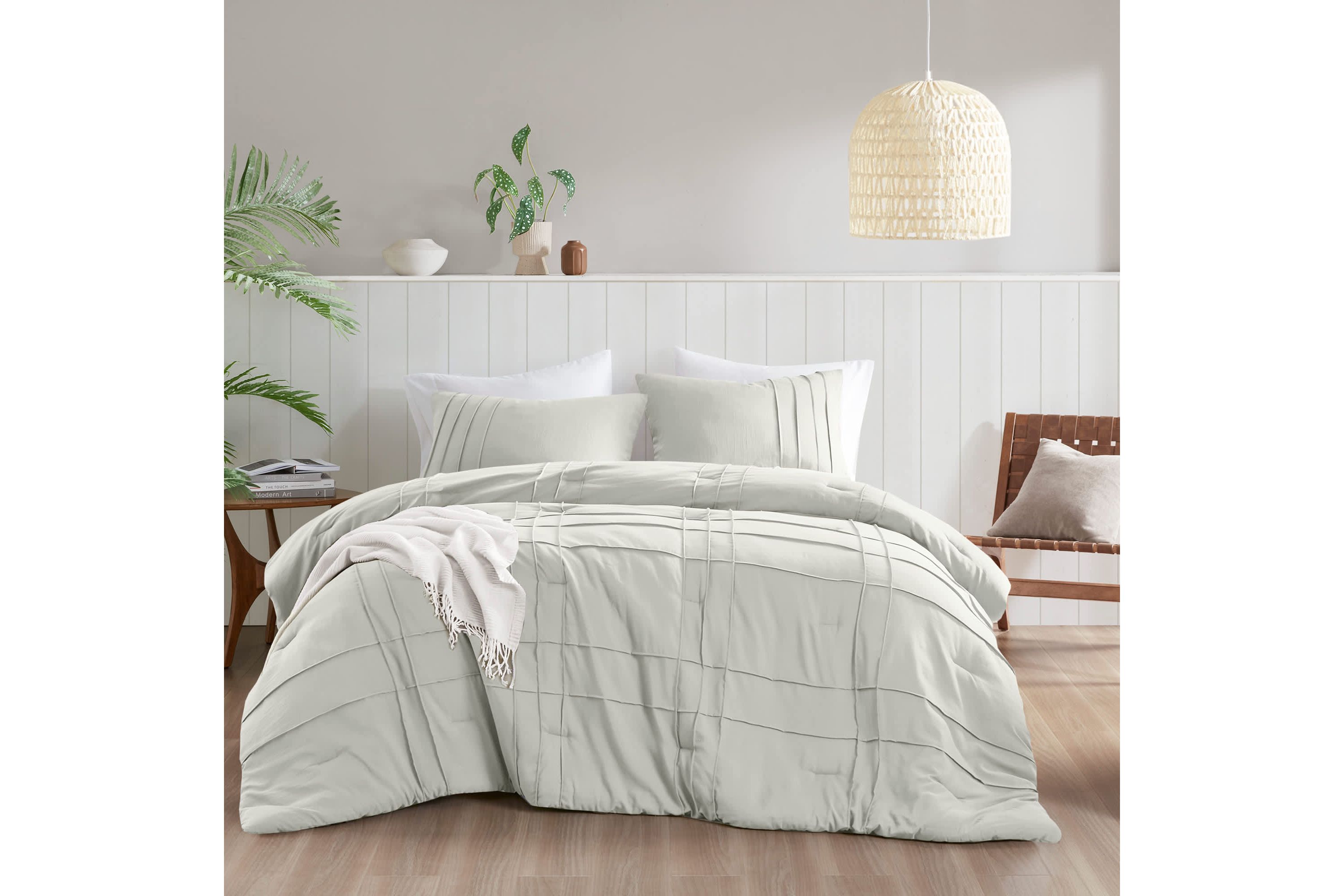 Porter Soft Washed Pleated Comforter Set
