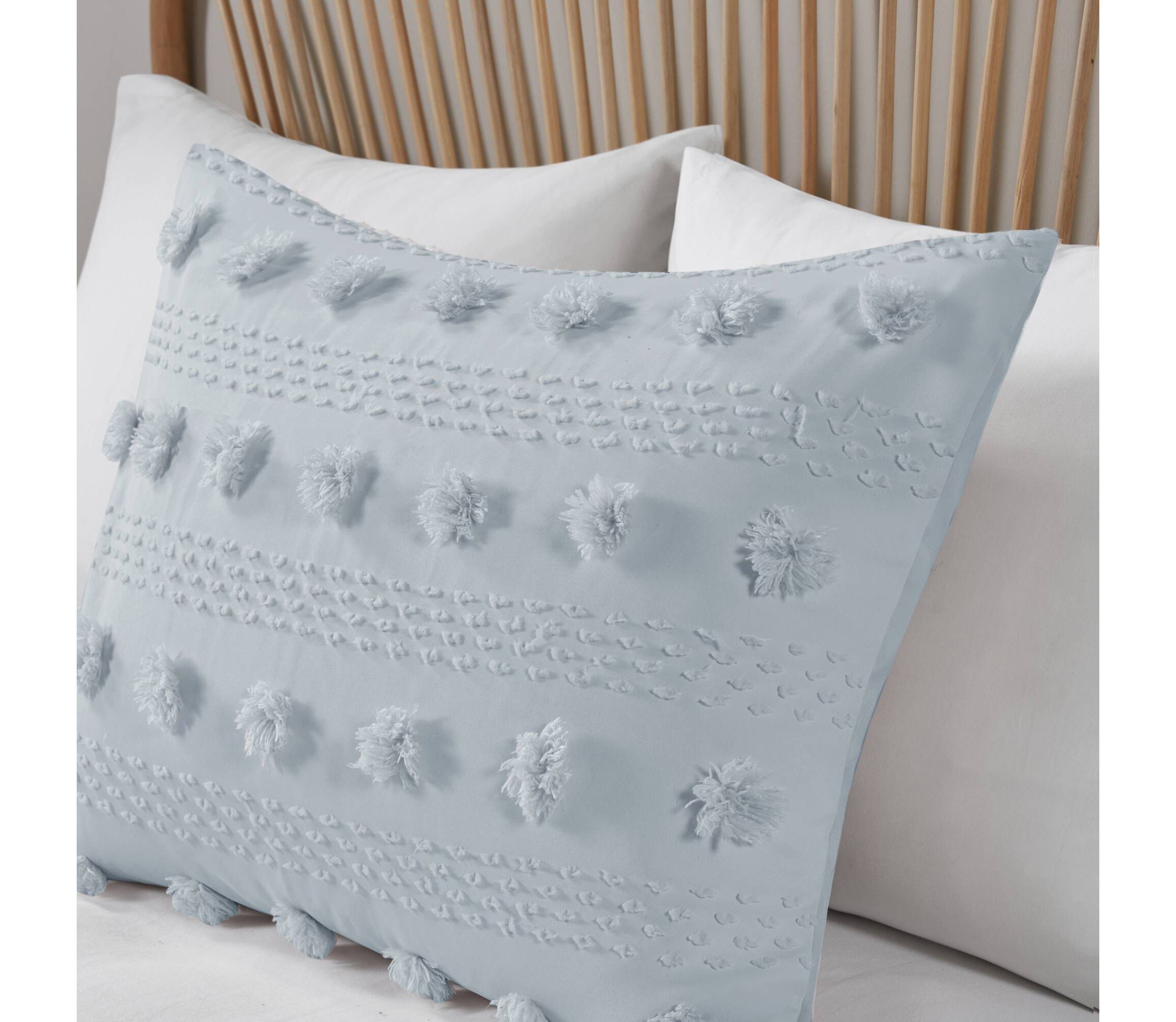 Lucy Clip Jacquard Comforter Set