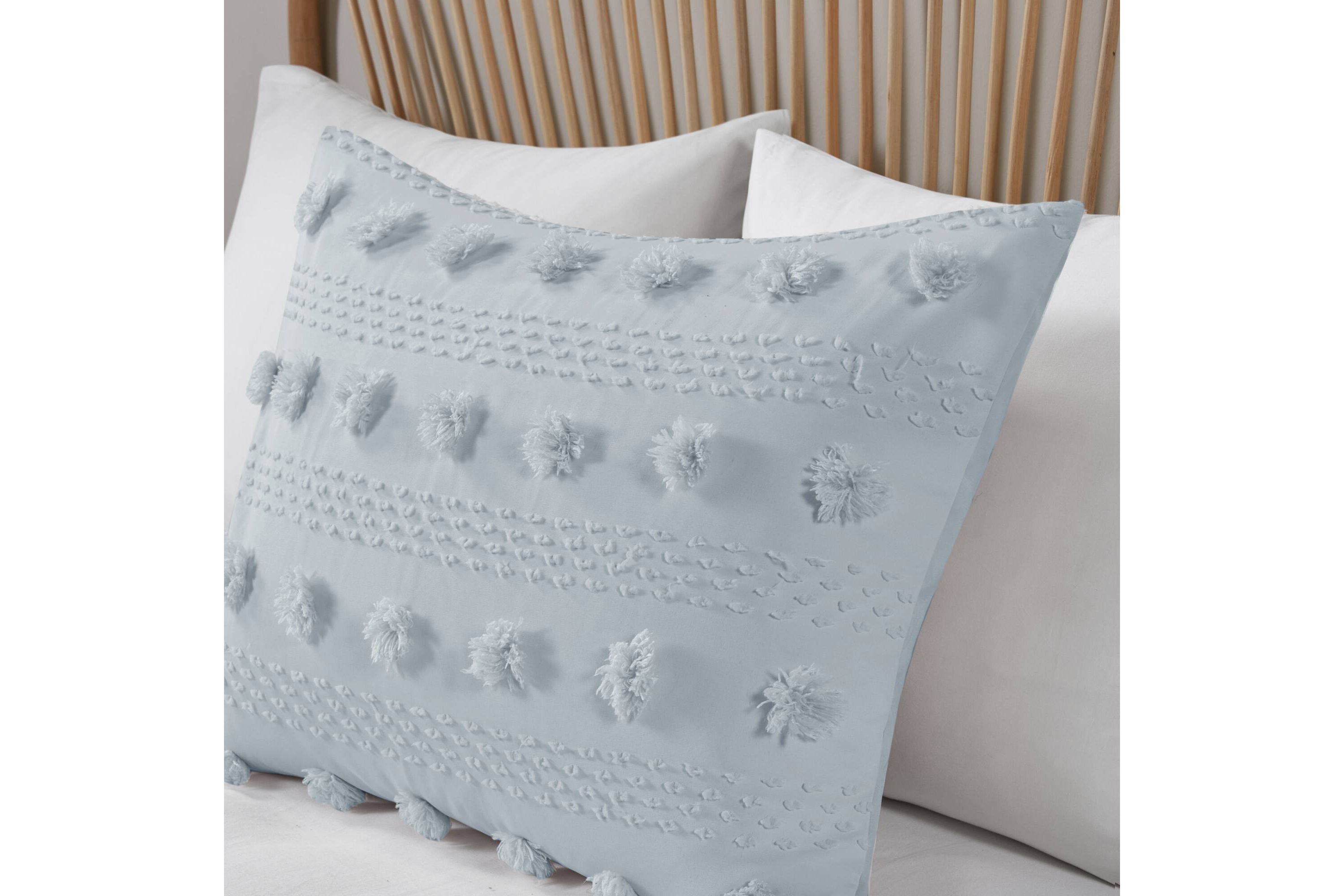 Lucy Clip Jacquard Comforter Set