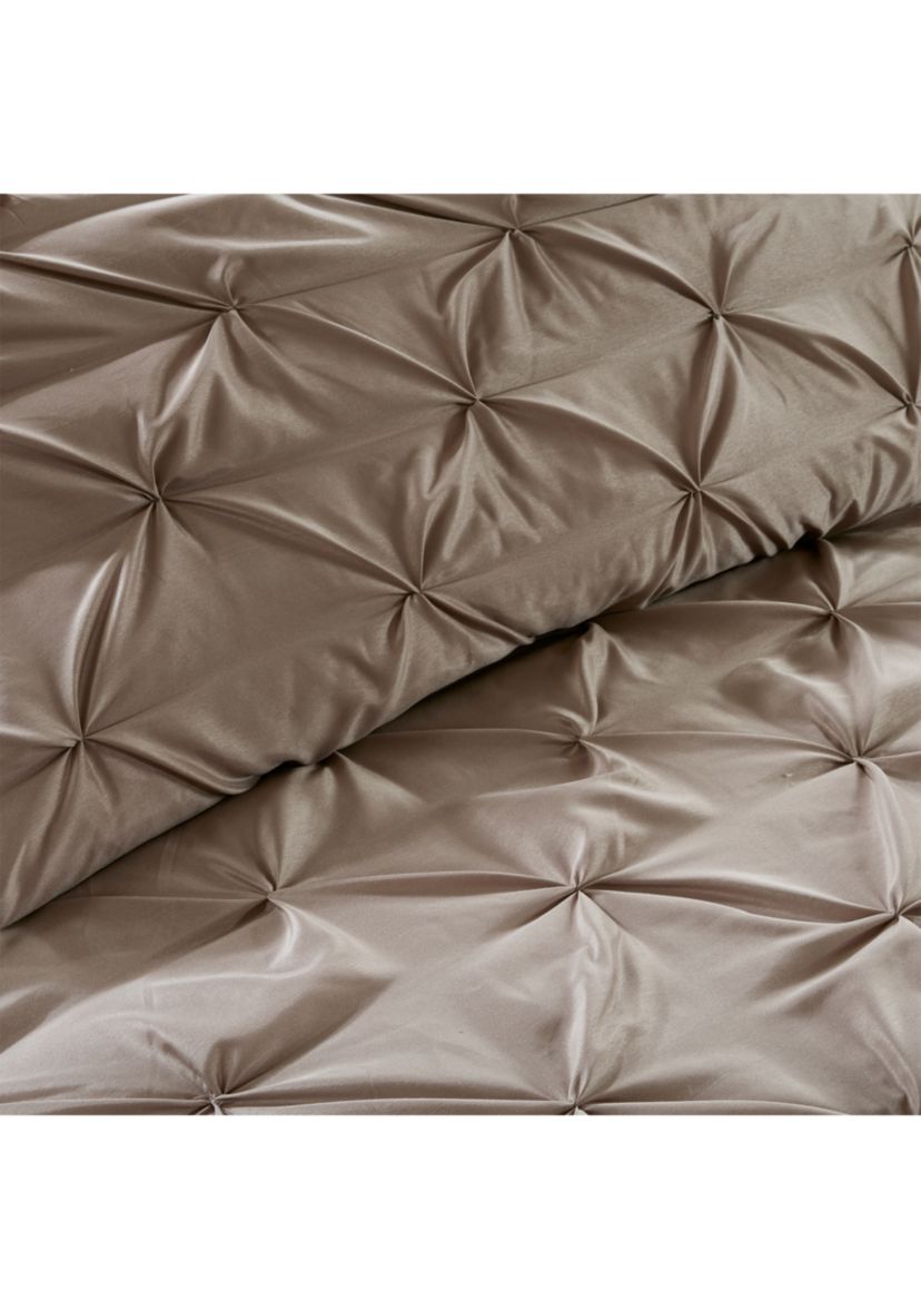 Joella Luxurious Lavish Tufted 24 Piece Room in a Bag