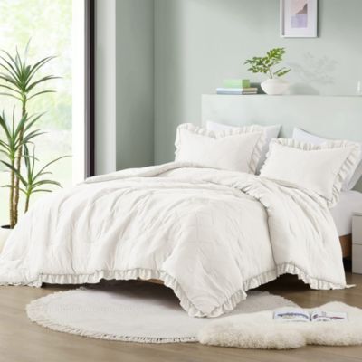 Phoebe Diamond Quilted Ruffle Edge Comforter Set