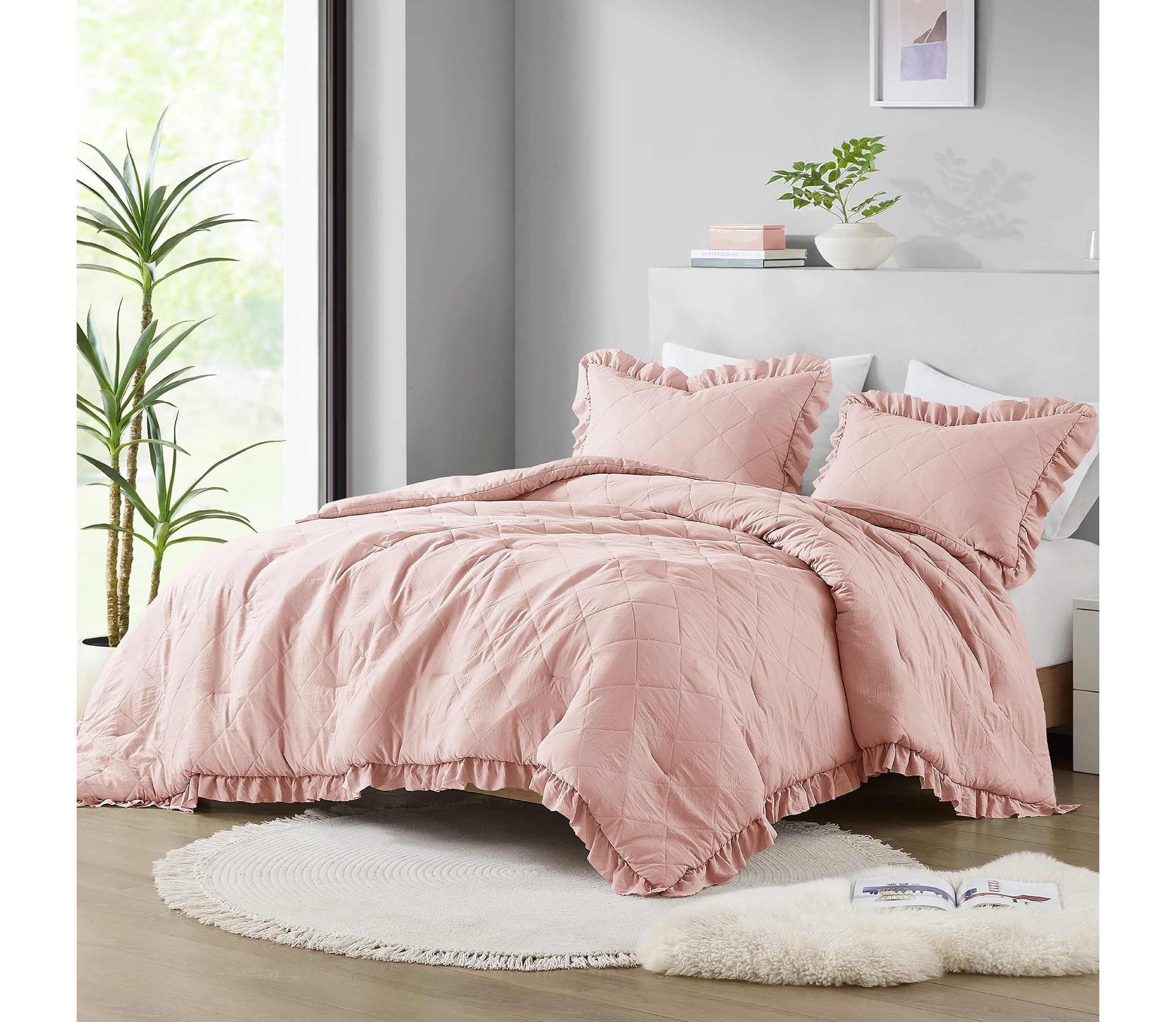Phoebe Diamond Quilted Ruffle Edge Comforter Set