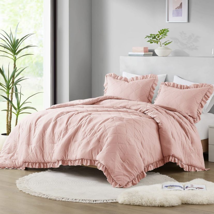 Phoebe Diamond Quilted Ruffle Edge Comforter Set
