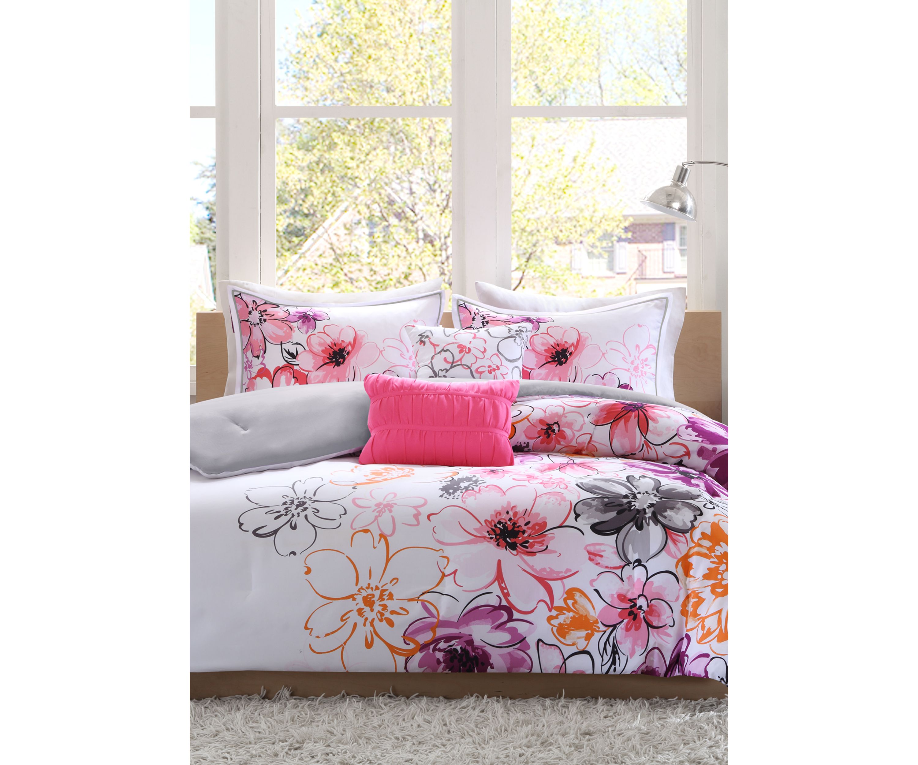 Olivia Pink Comforter Set