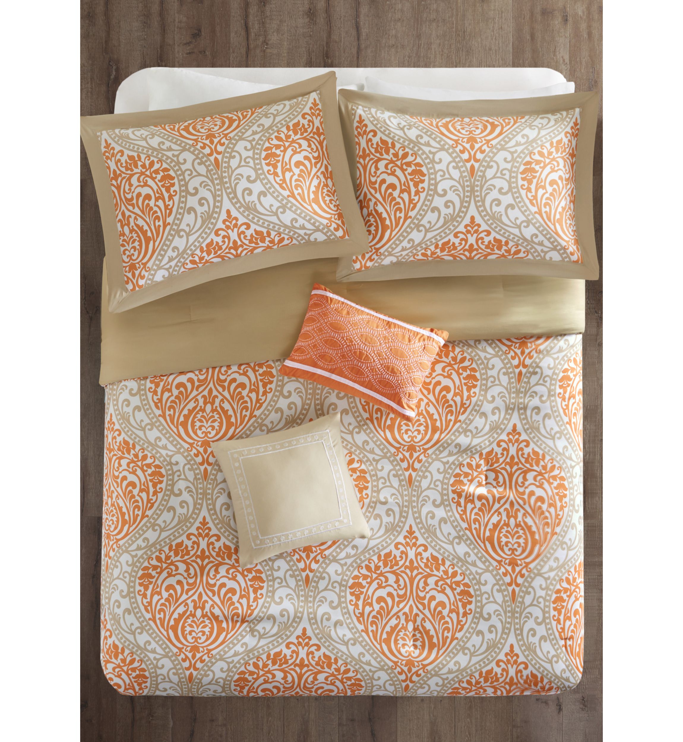 Senna Comforter Set