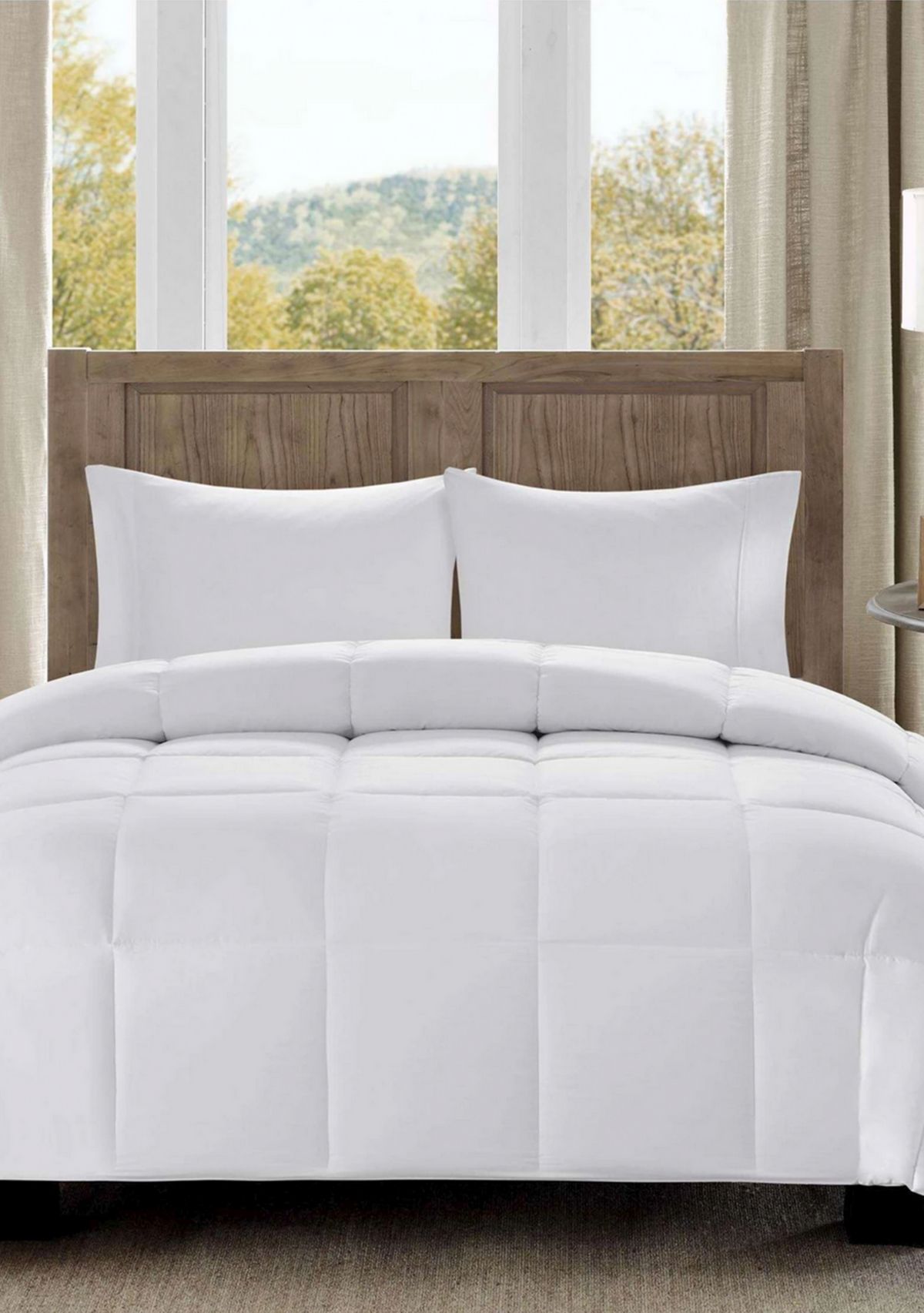 Winfield Percale Luxury Down Alternative Comforter