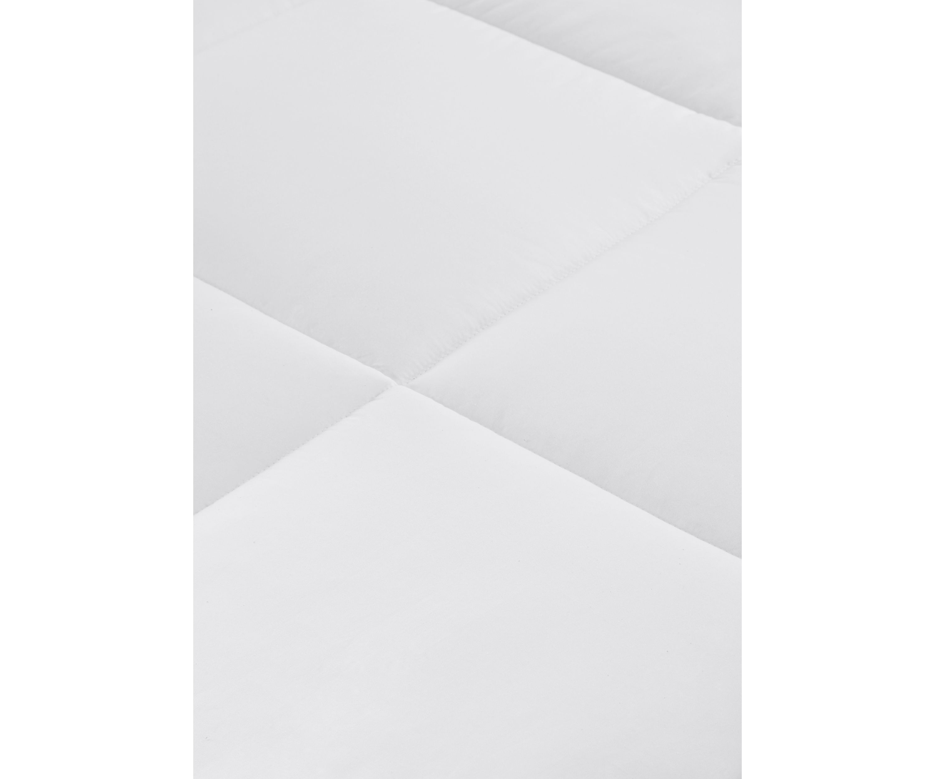 Winfield Percale Luxury Down Alternative Comforter