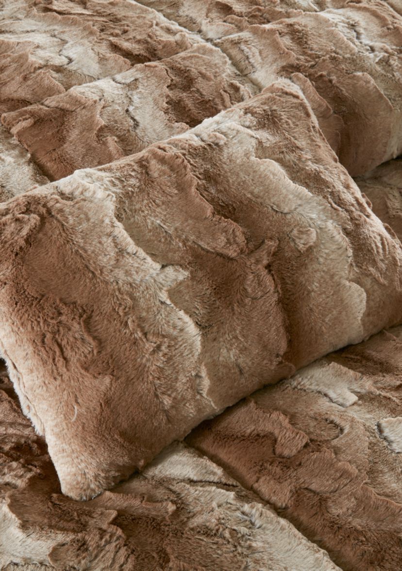 Zuri 4 Piece Faux Fur Comforter Set