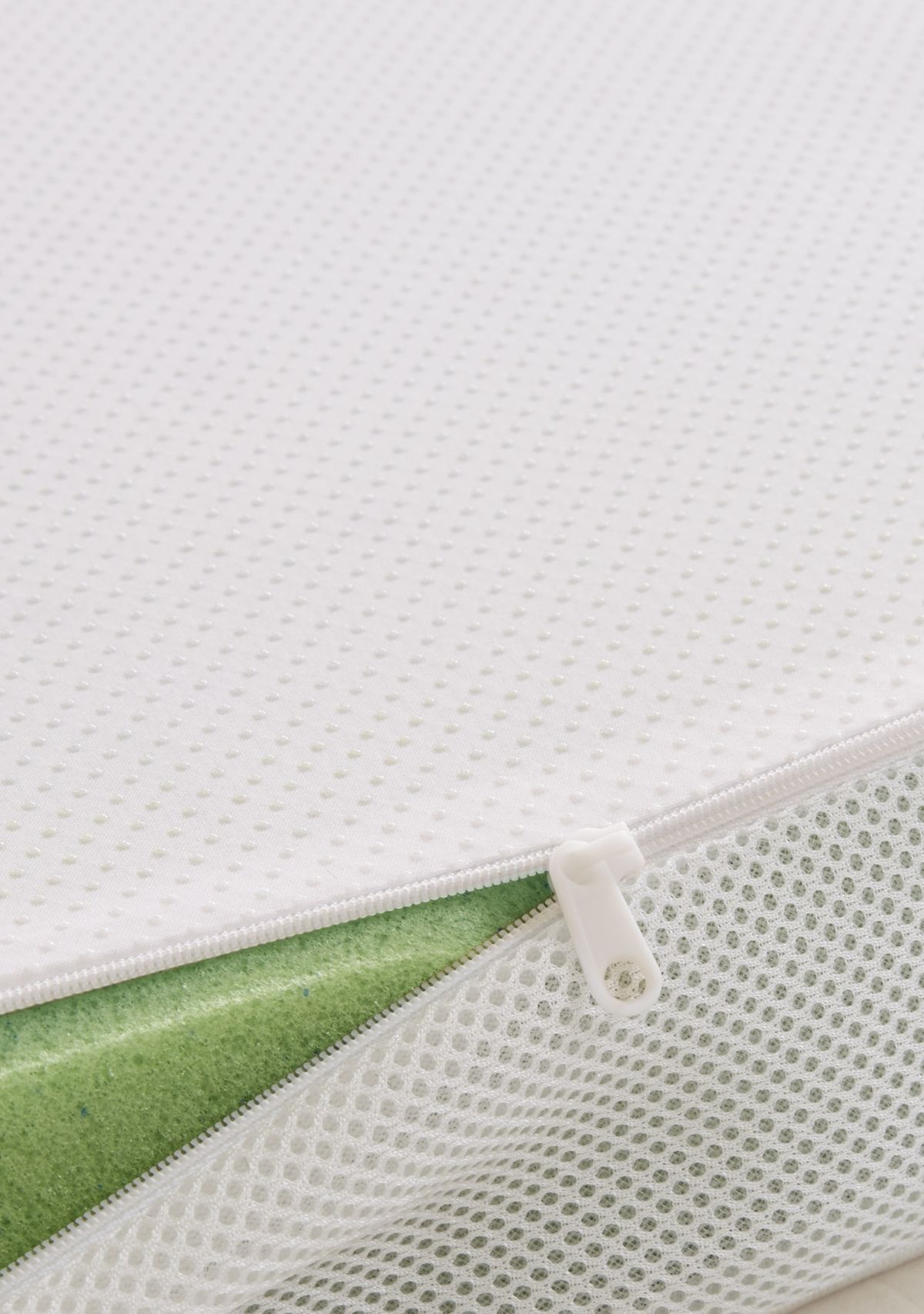 Hypoallergenic 3 in Cooling Gel Memory Foam Mattress Topper with Removable Cooling Cover