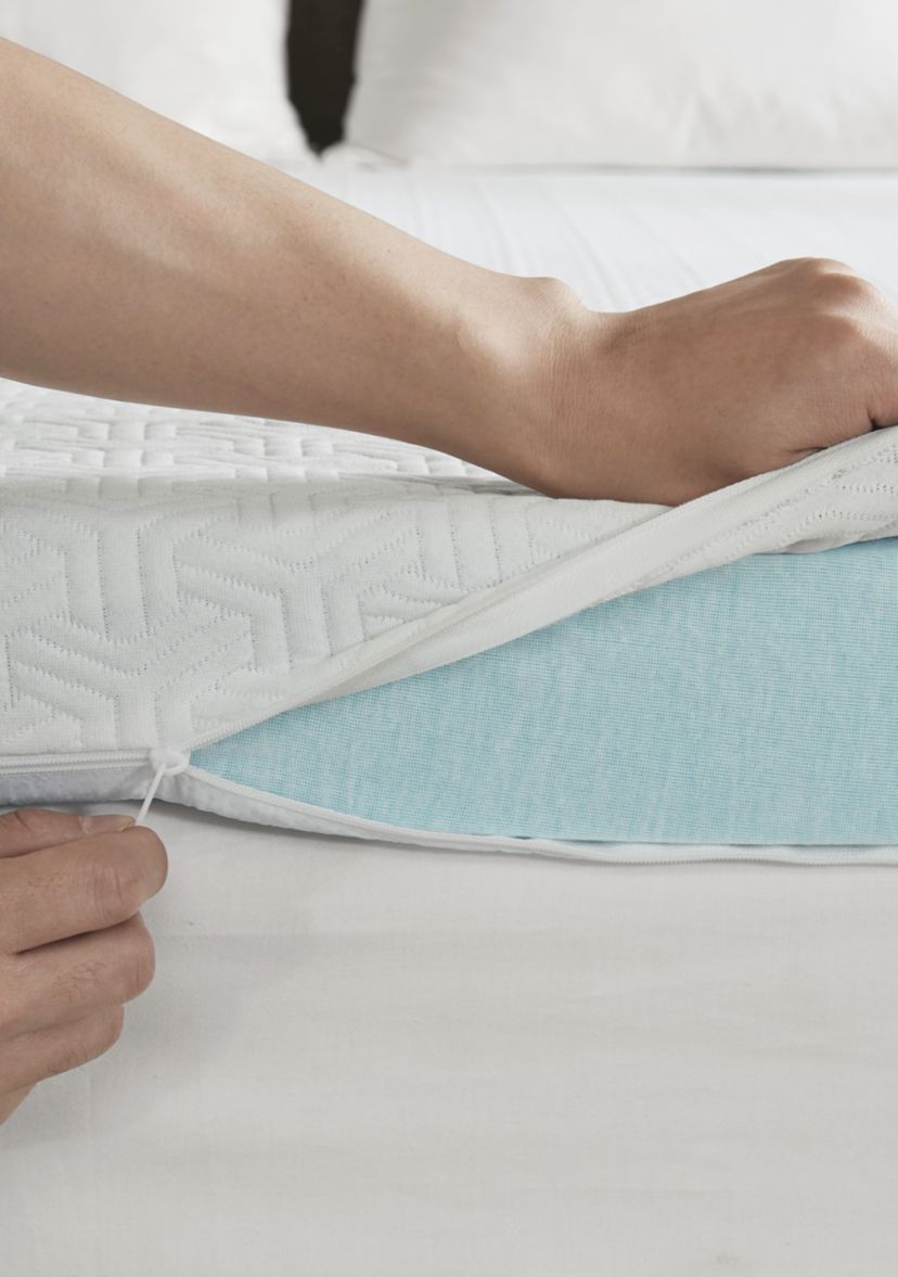 3 in Gel Memory Foam with 3M Cover Mattress Topper with 3M Moisture Management