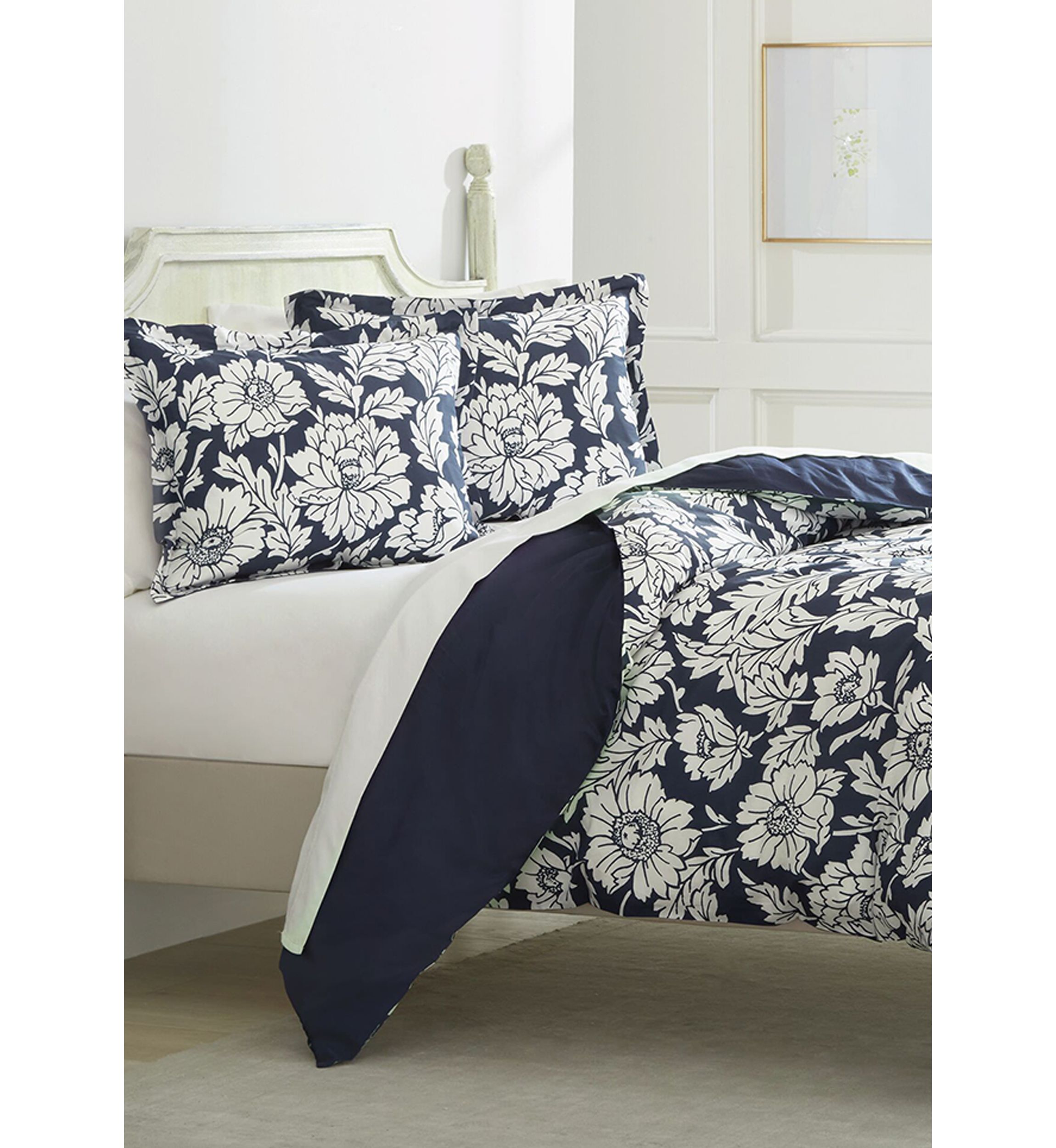 Etched Garden 3-Piece Comforter Set