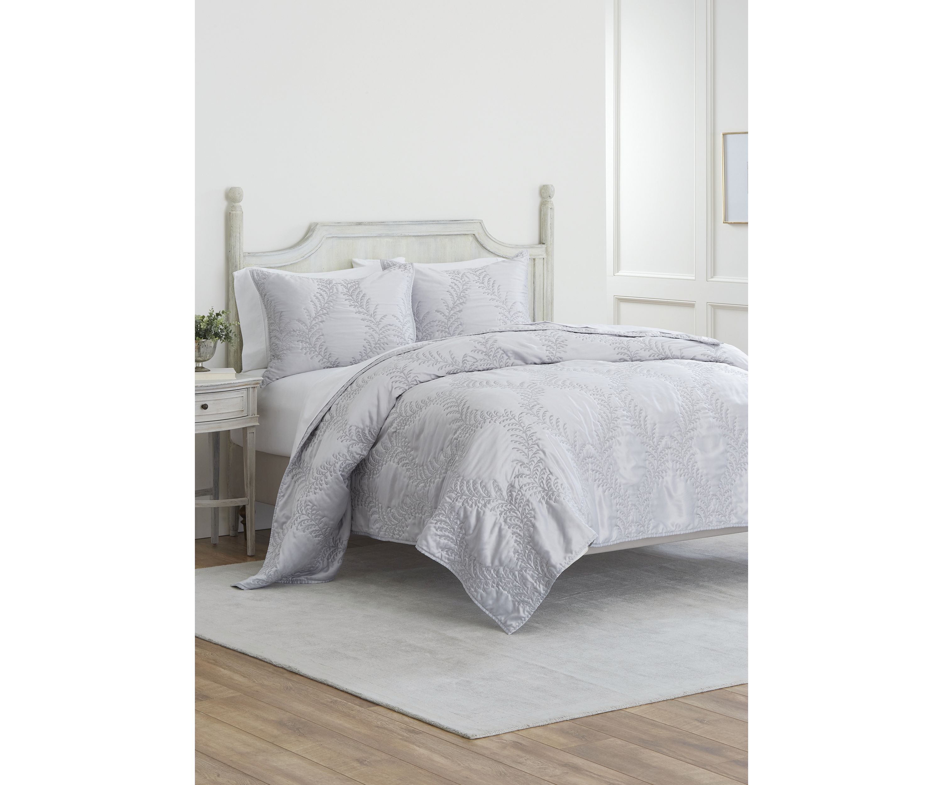 Balcony 3-Piece Quilt Set