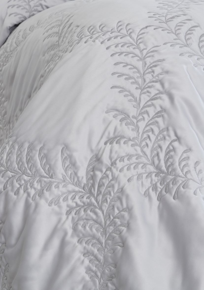 Balcony 3-Piece Quilt Set