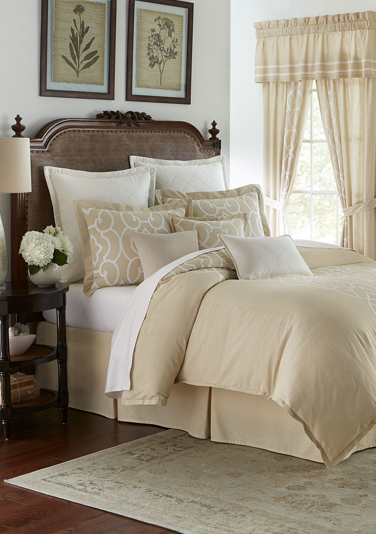 Terrace Comforter Set