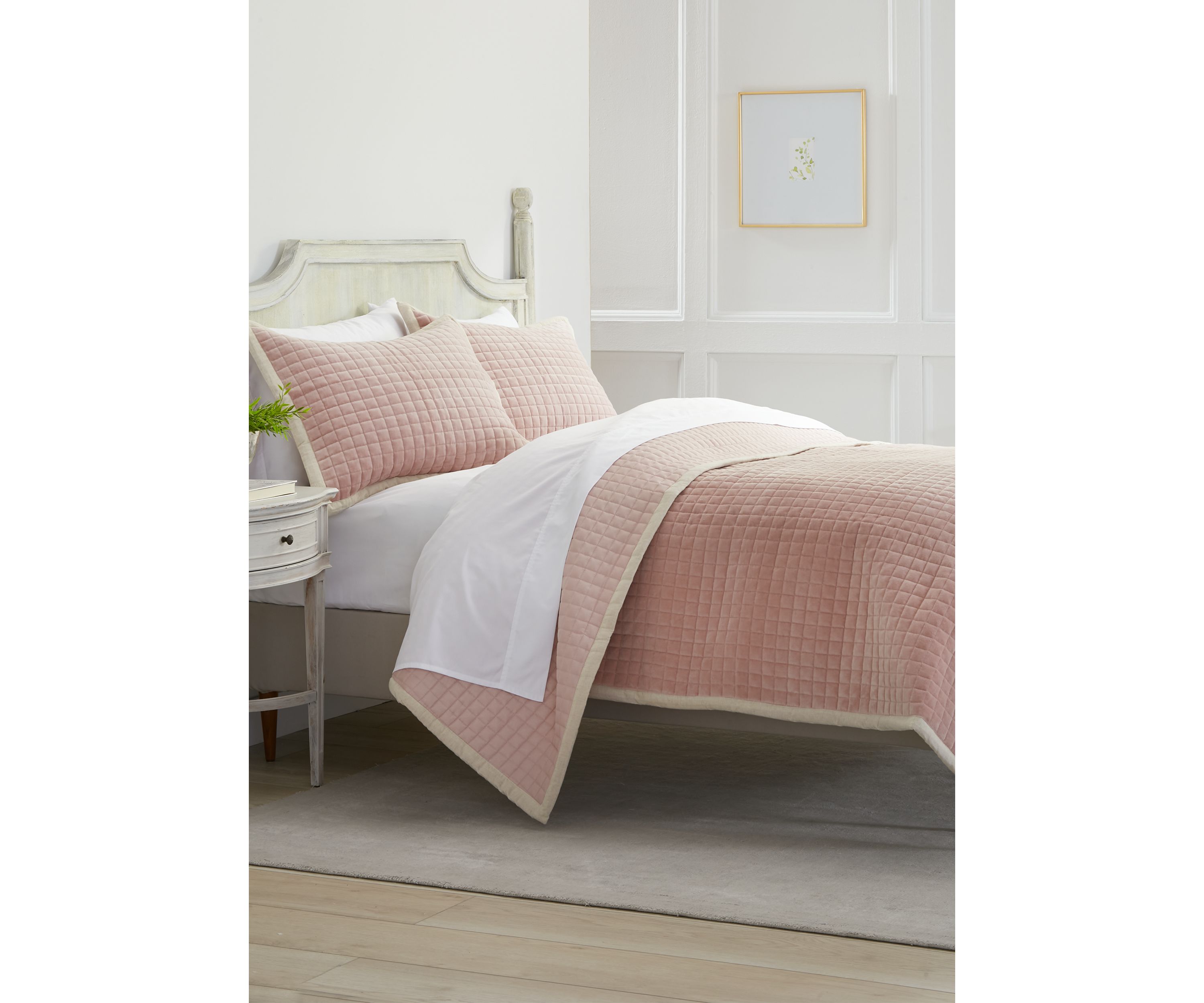 Legacy Velvet Quilt Set 