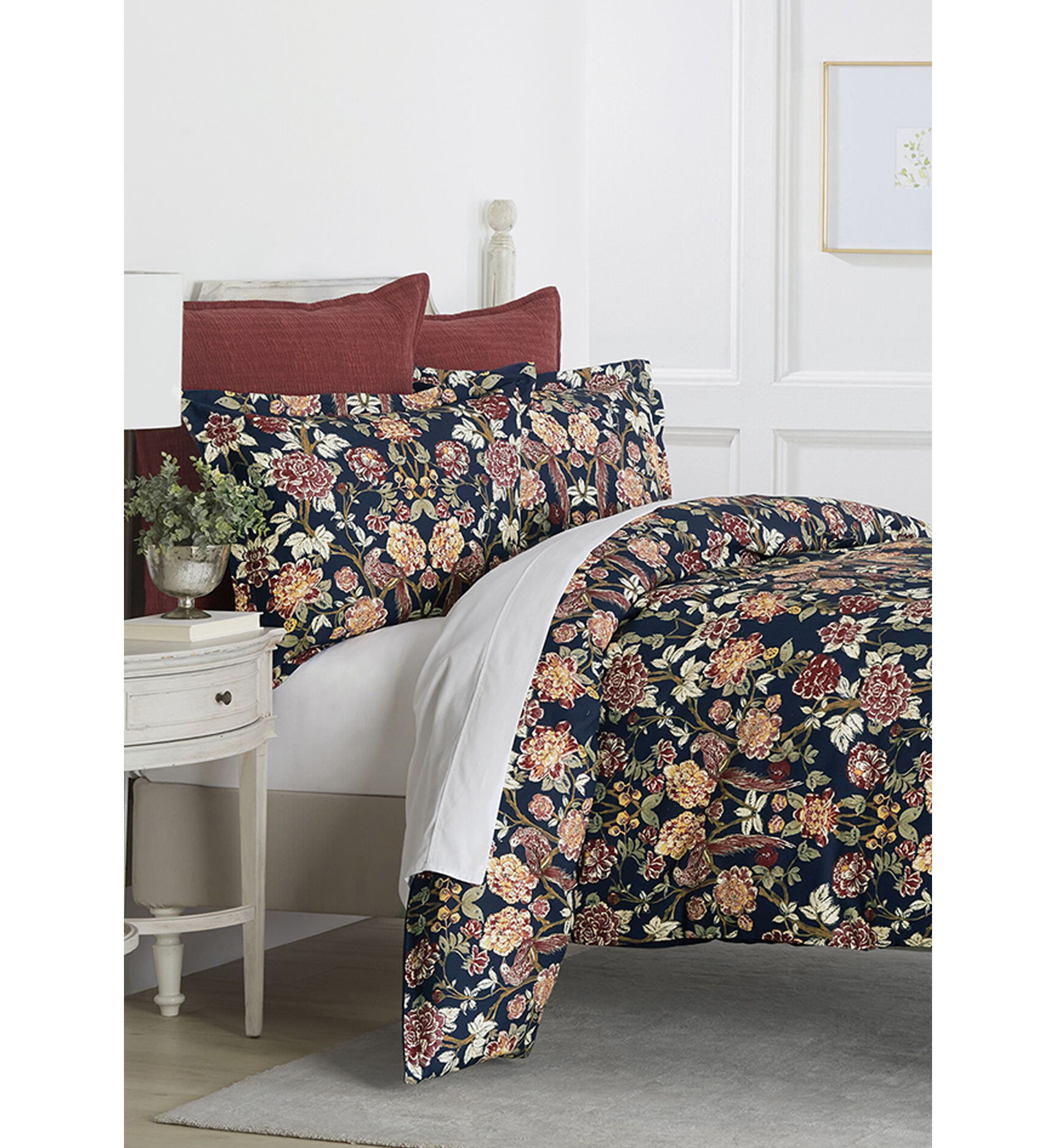 Biblio 3-Piece Comforter Set
