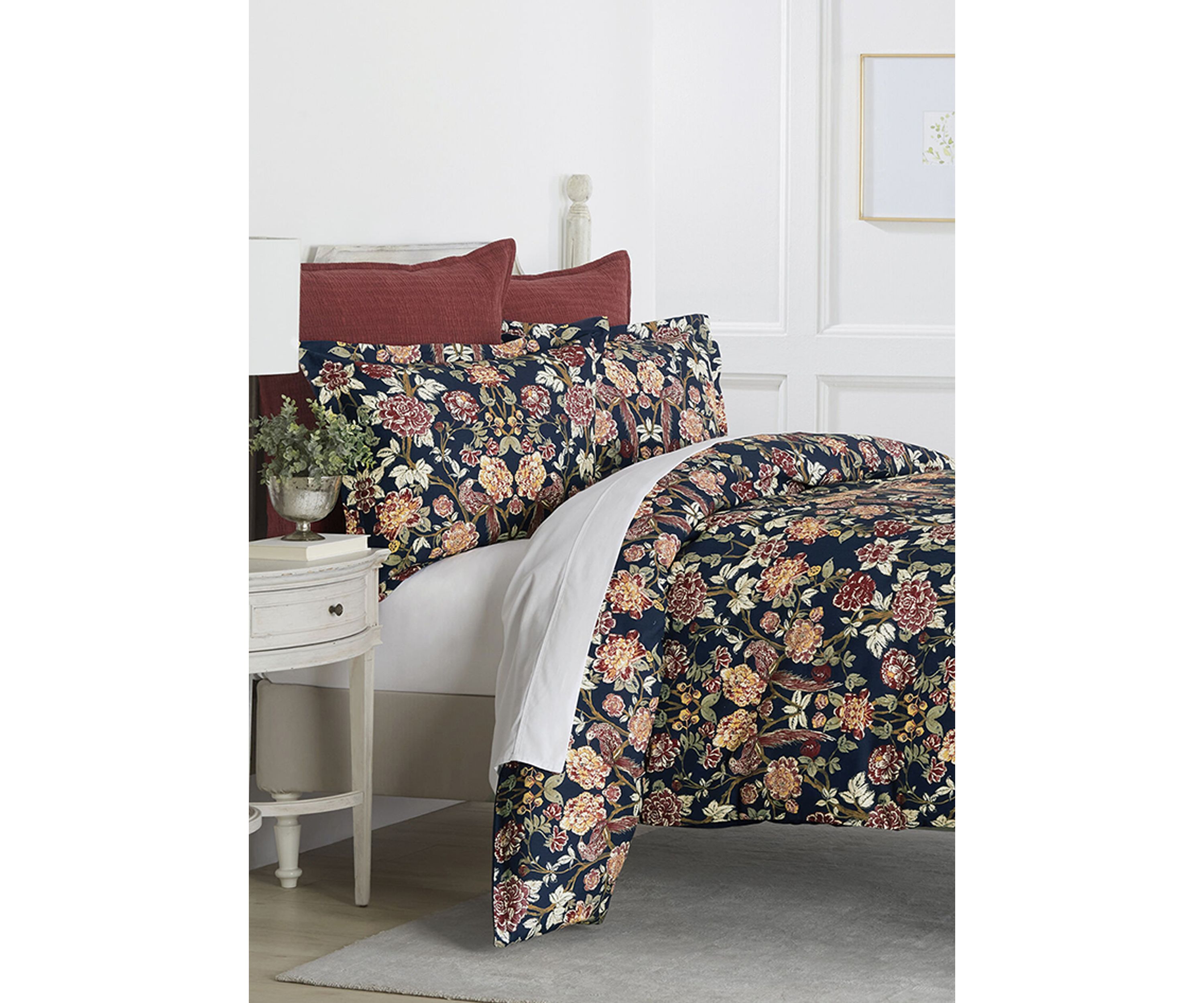 Biblio 3-Piece Comforter Set
