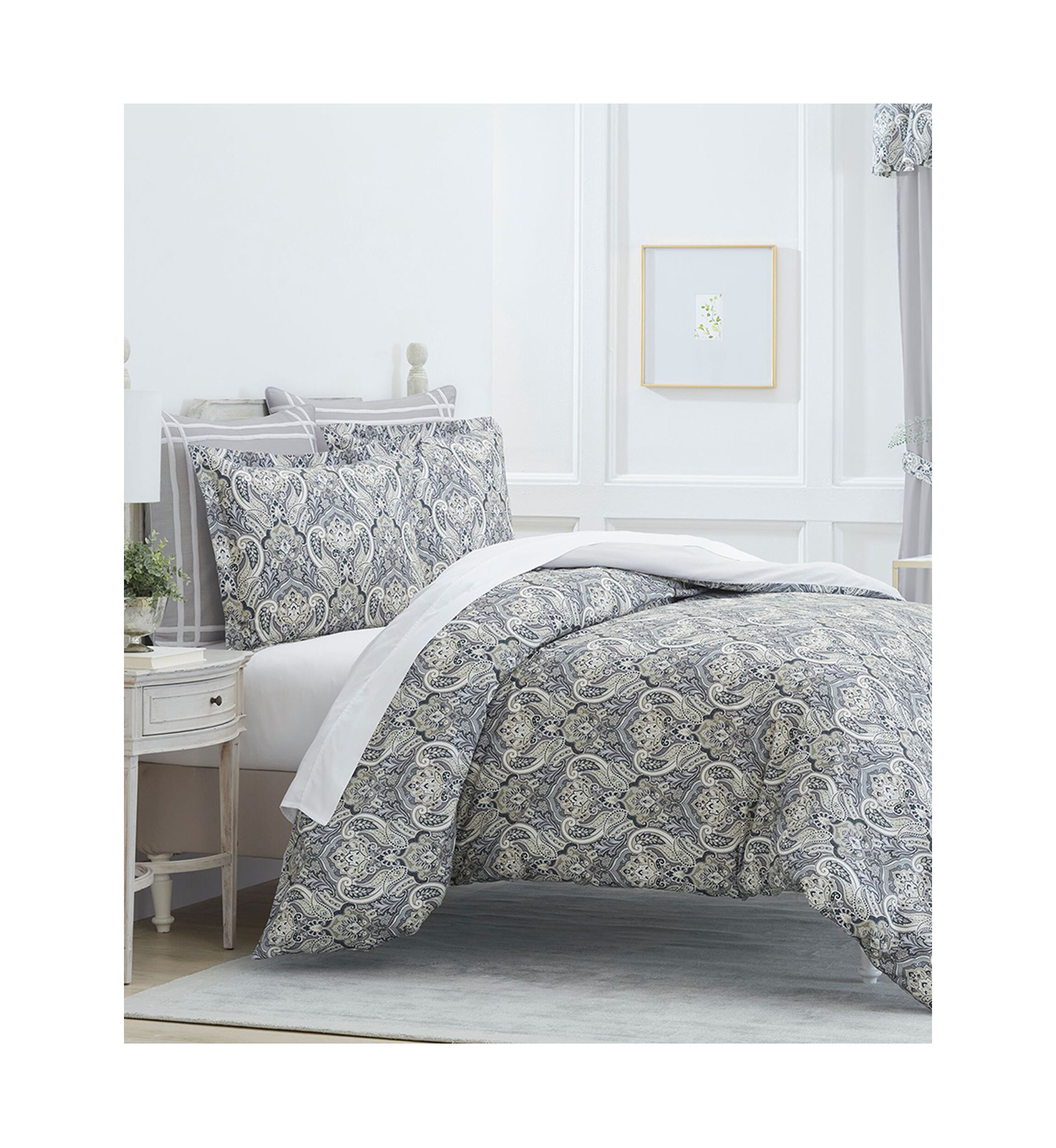 Rue Vernet 3-Piece Comforter Set
