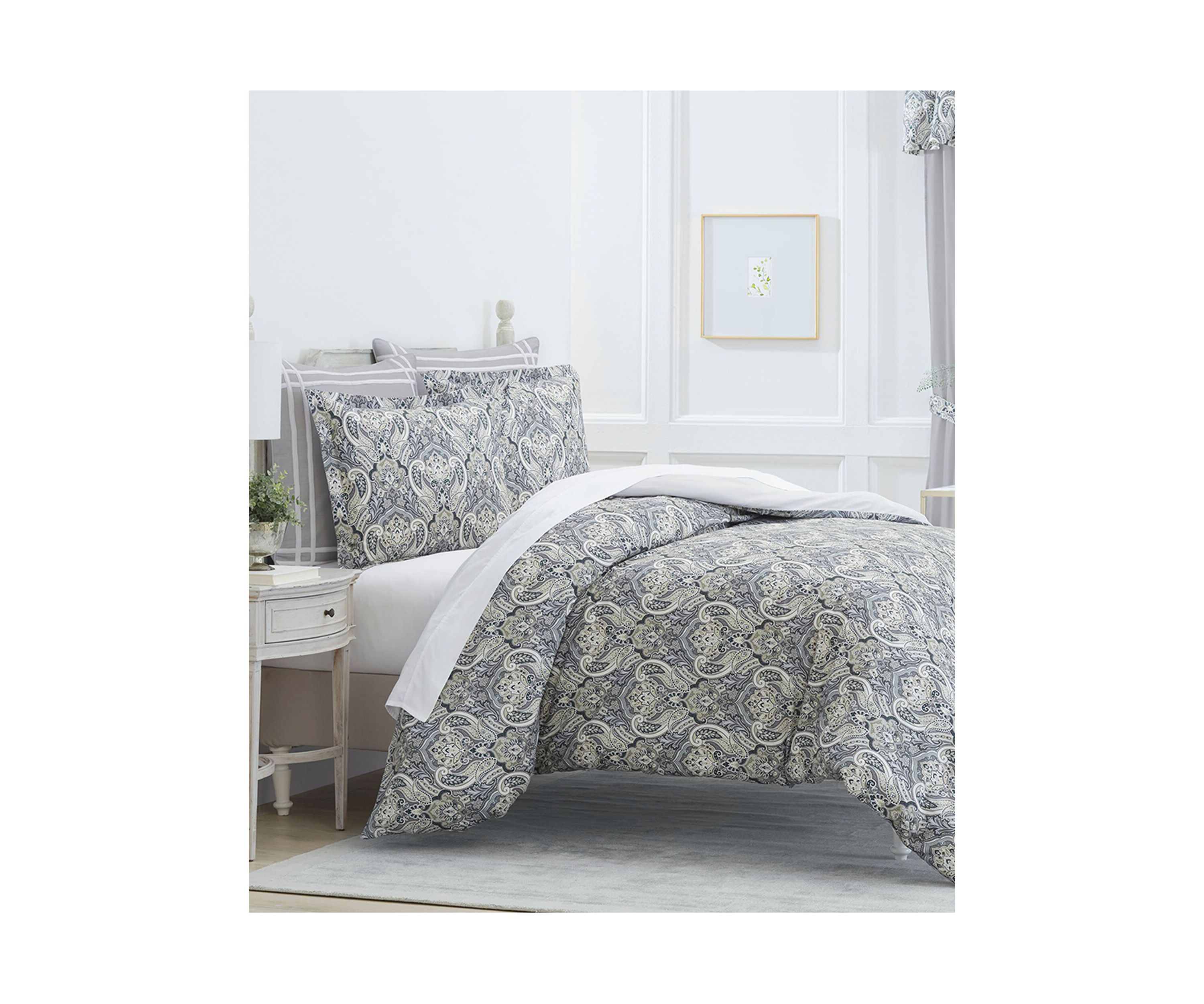 Rue Vernet 3-Piece Comforter Set