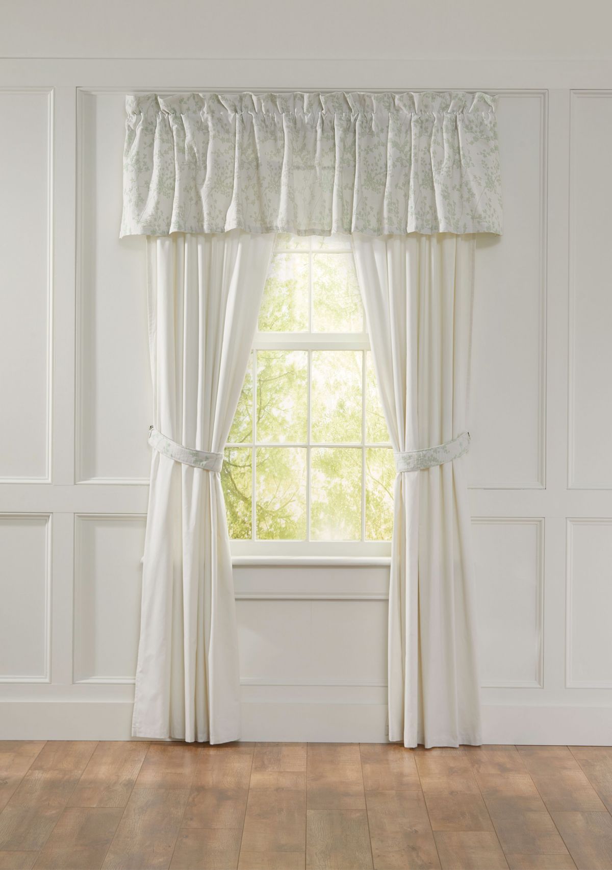 Impressions Drape with Tie Backs 