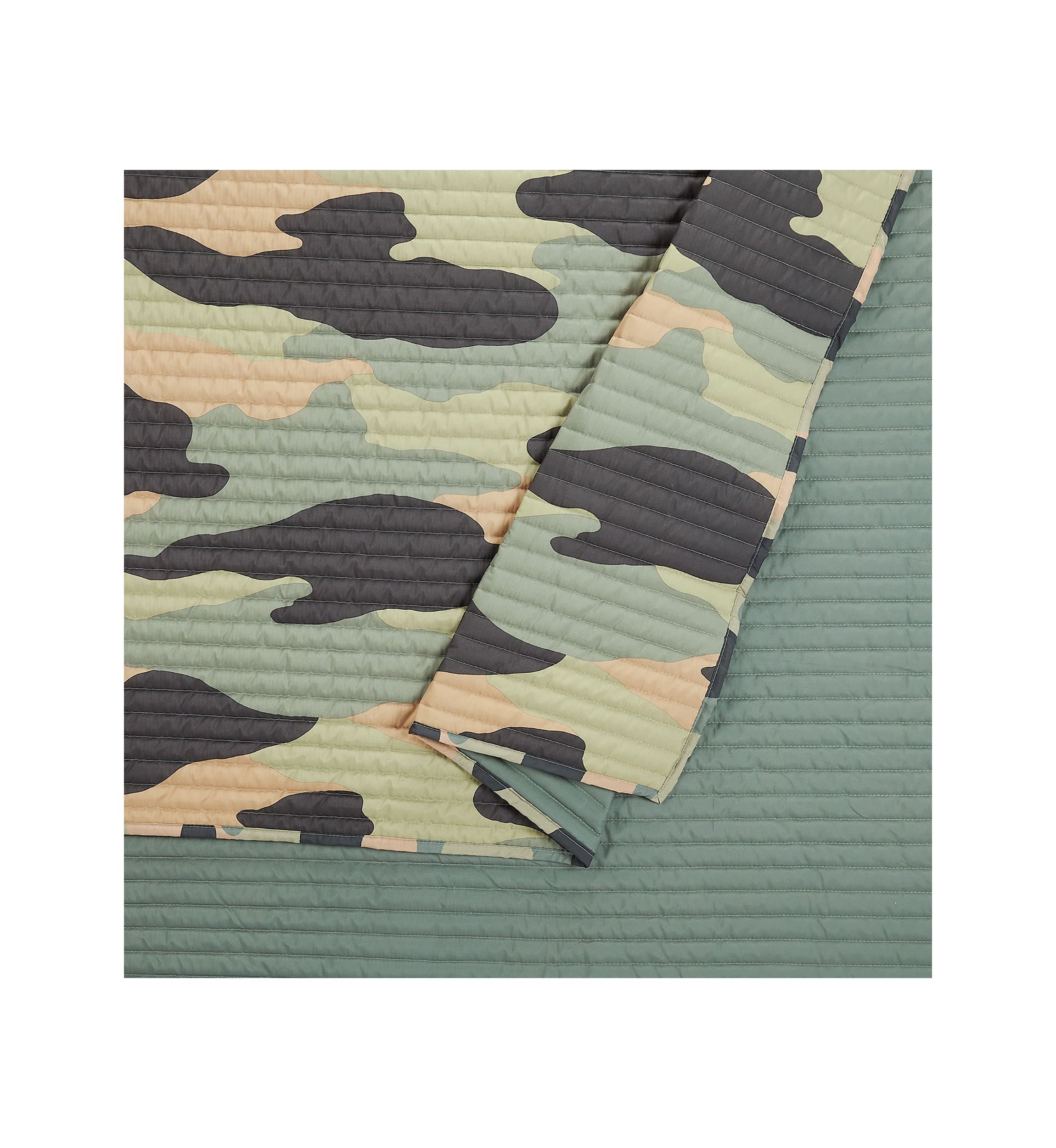 Covert Camo Quilt Set