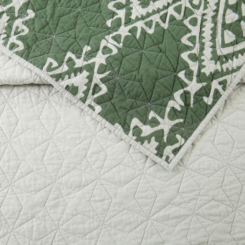 Aisha Quilt Set by Jungalow