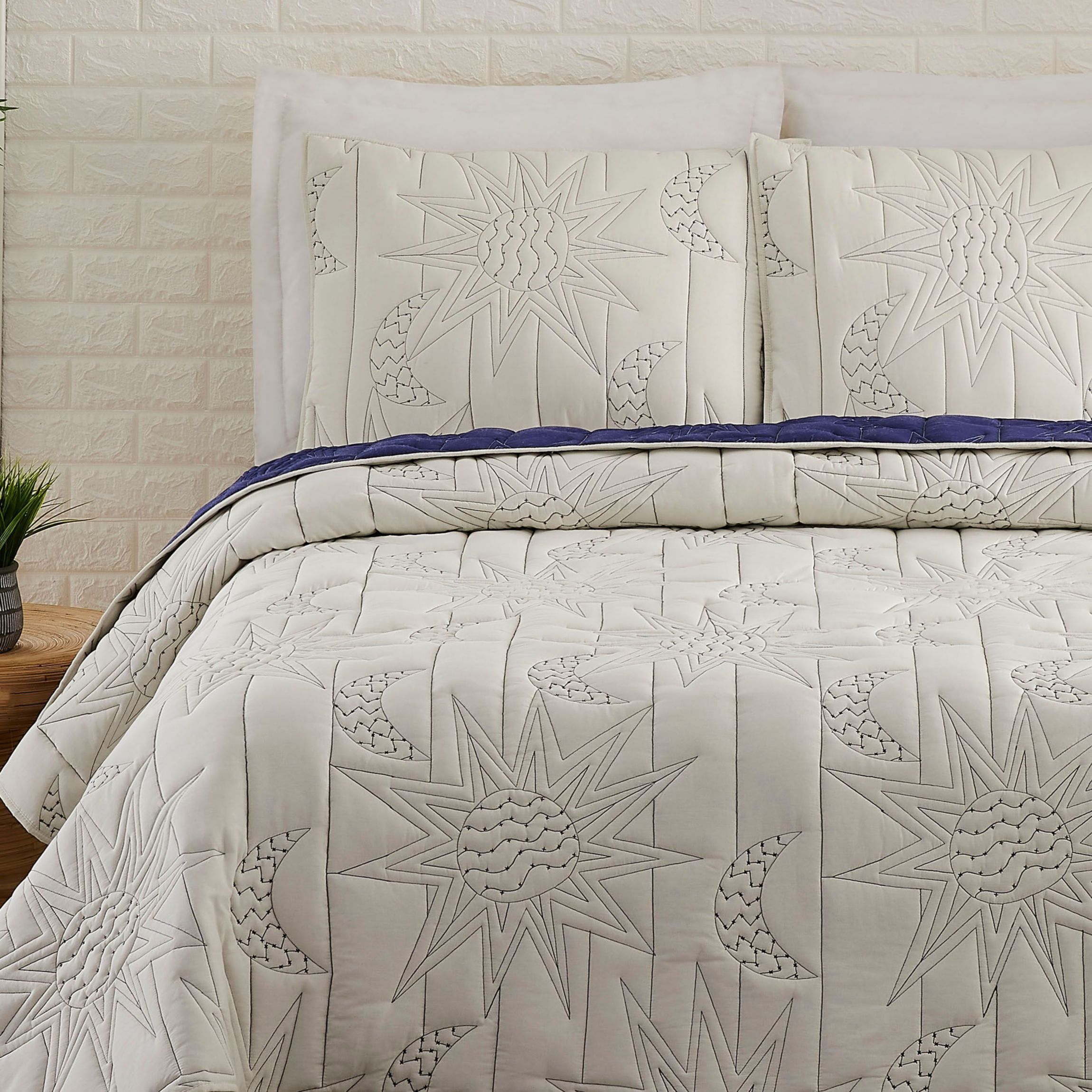 Sun & Moon Quilt Set by Jungalow