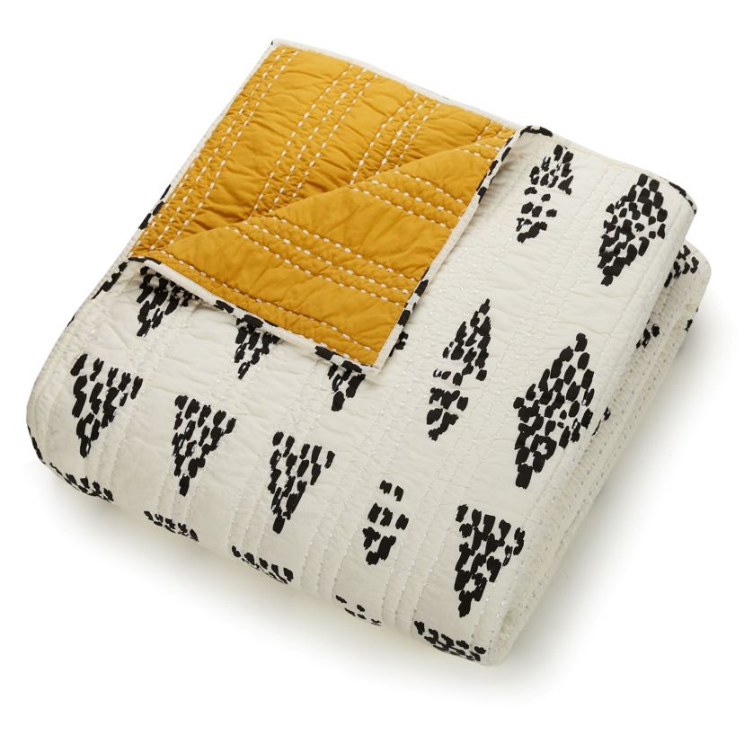 Prosperity Quilt Set by Jungalow
