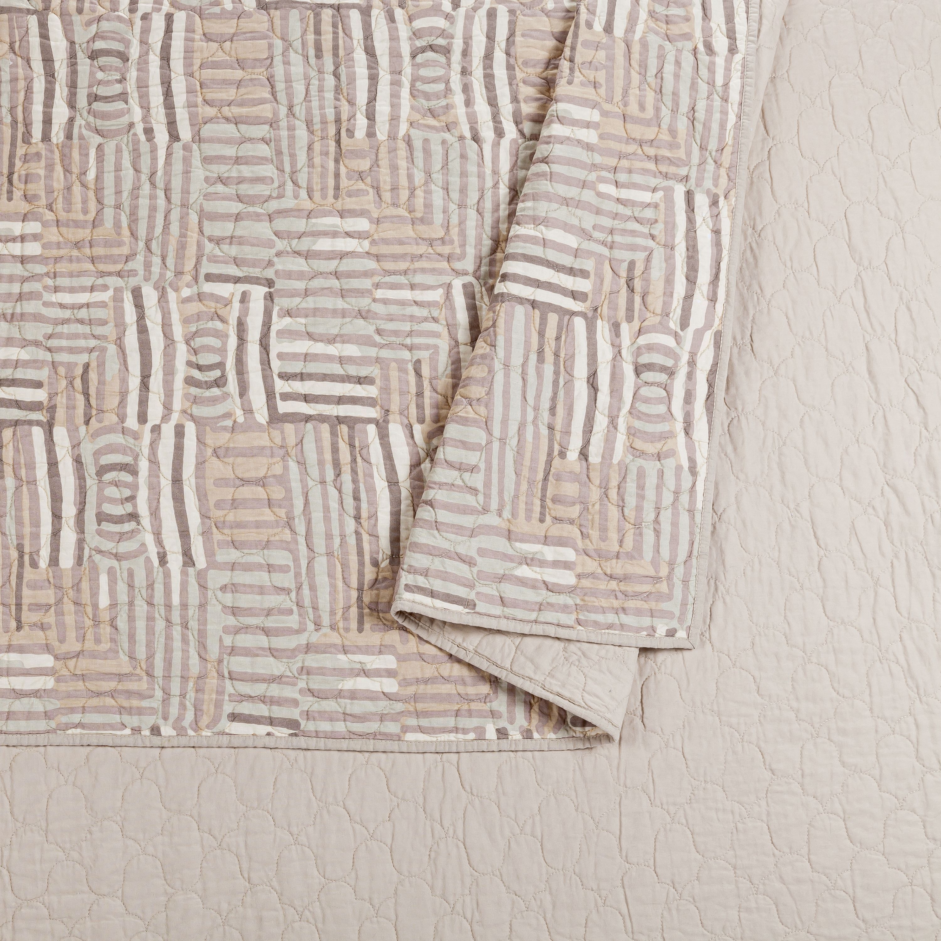 Abrazo Quilt Set by Jungalow