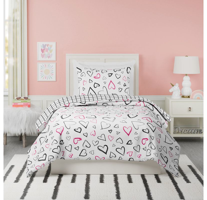 Roxy Hearts Reversible Comforter Set